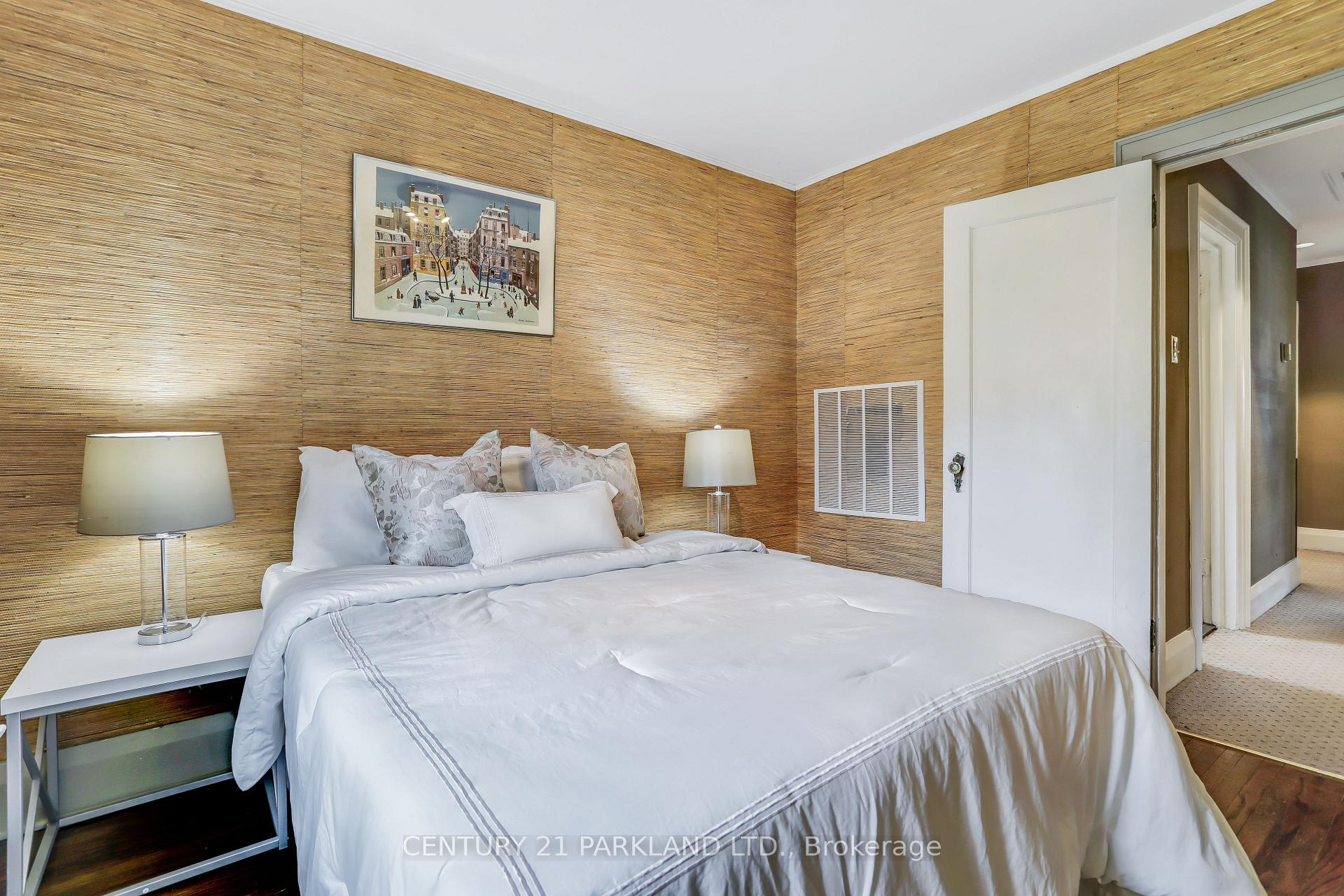 45 Pine Cres, Toronto, ON M4E1L3 | 3 Bedroom 2 Bathroom Detached House | Image 20