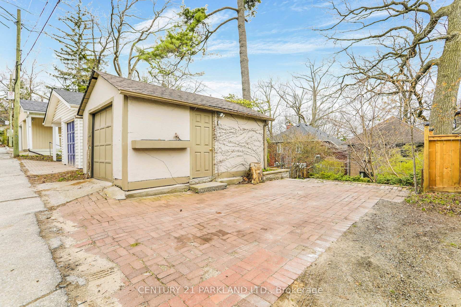 45 Pine Cres, Toronto, ON M4E1L3 | 3 Bedroom 2 Bathroom Detached House | Image 28