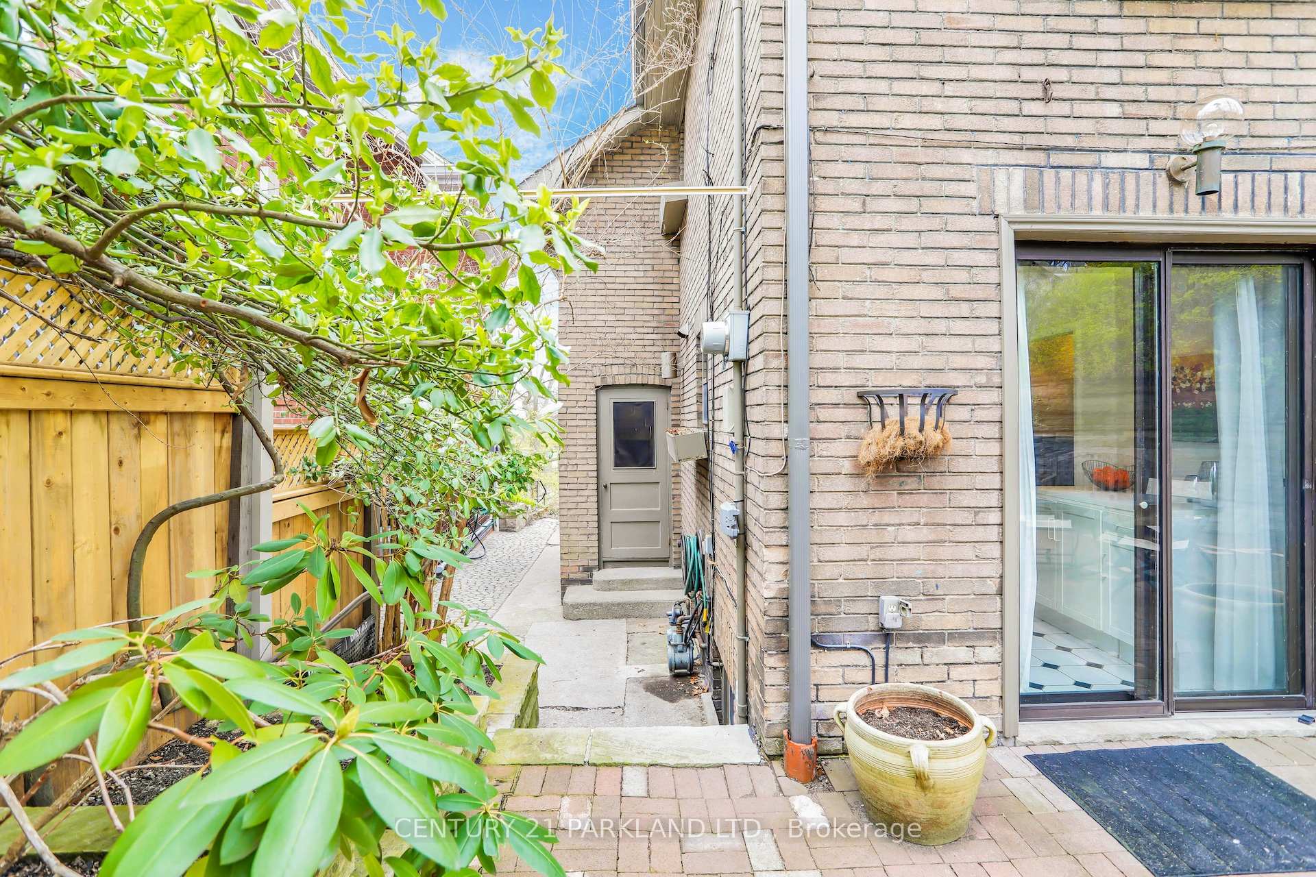 45 Pine Cres, Toronto, ON M4E1L3 | 3 Bedroom 2 Bathroom Detached House | Image 30