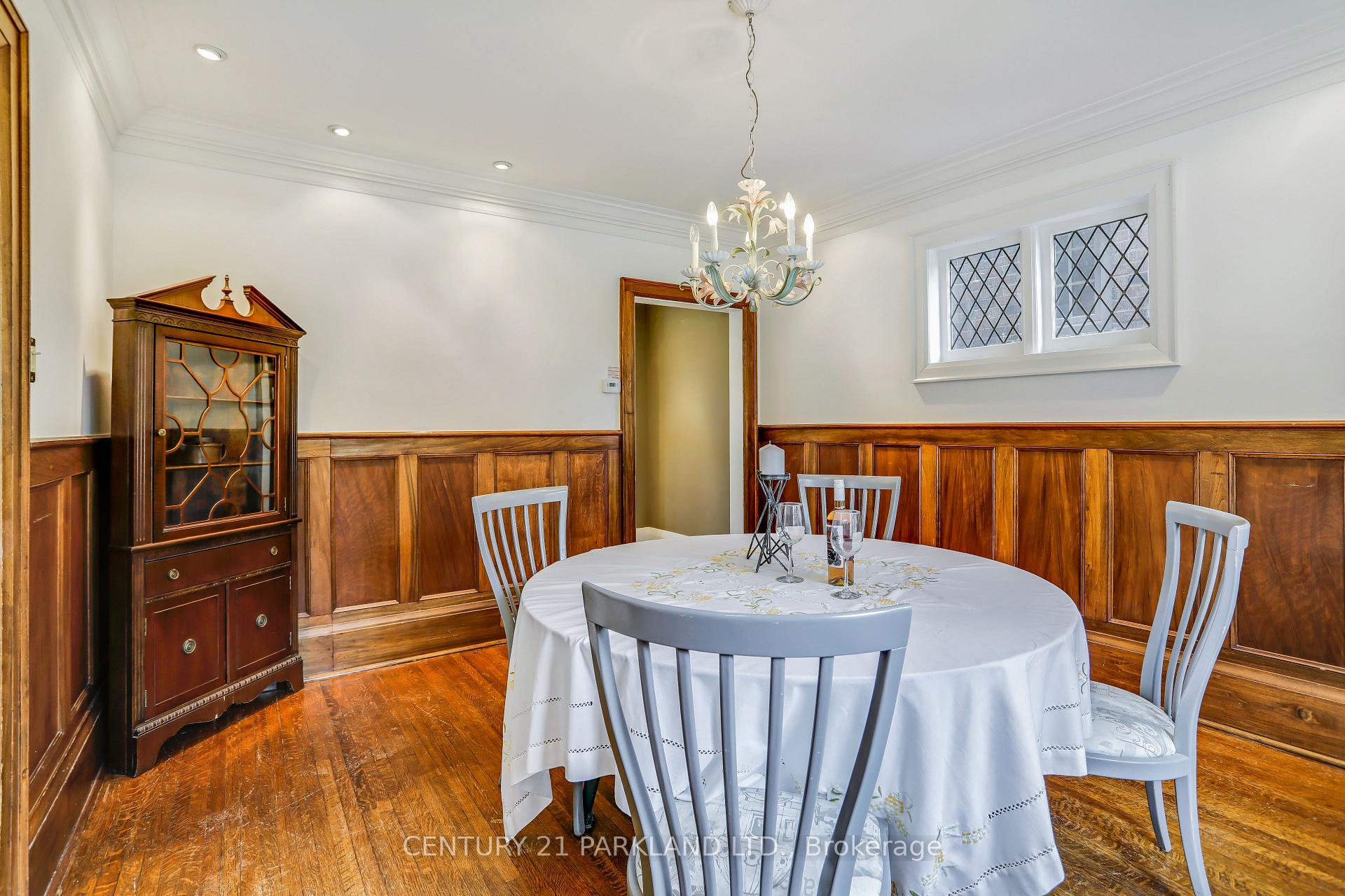 45 Pine Cres, Toronto, ON M4E1L3 | 3 Bedroom 2 Bathroom Detached House | Image 8