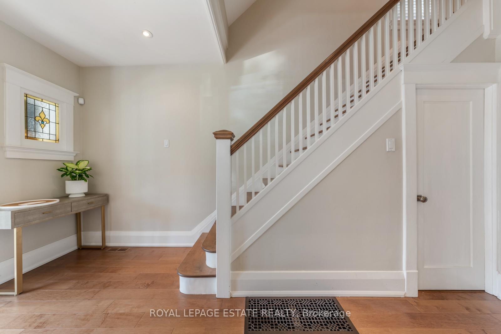 49 Kenilworth Ave, Toronto, ON M4L3S4 | 4 Bedroom 3 Bathroom Detached House | Image 15