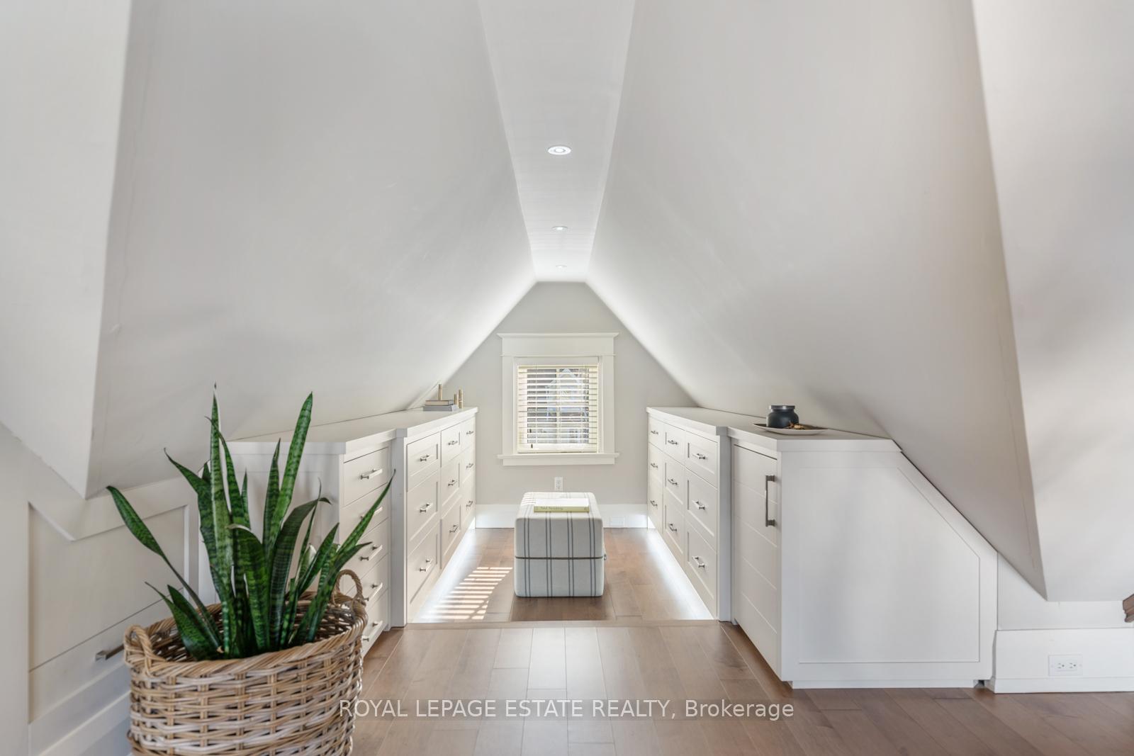 49 Kenilworth Ave, Toronto, ON M4L3S4 | 4 Bedroom 3 Bathroom Detached House | Image 24