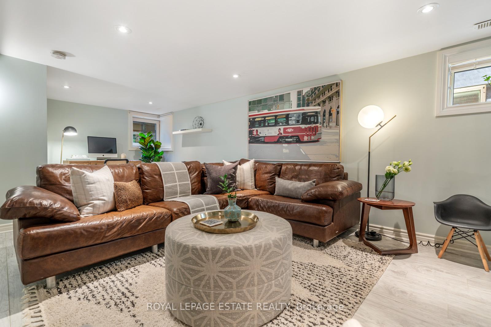 49 Kenilworth Ave, Toronto, ON M4L3S4 | 4 Bedroom 3 Bathroom Detached House | Image 27