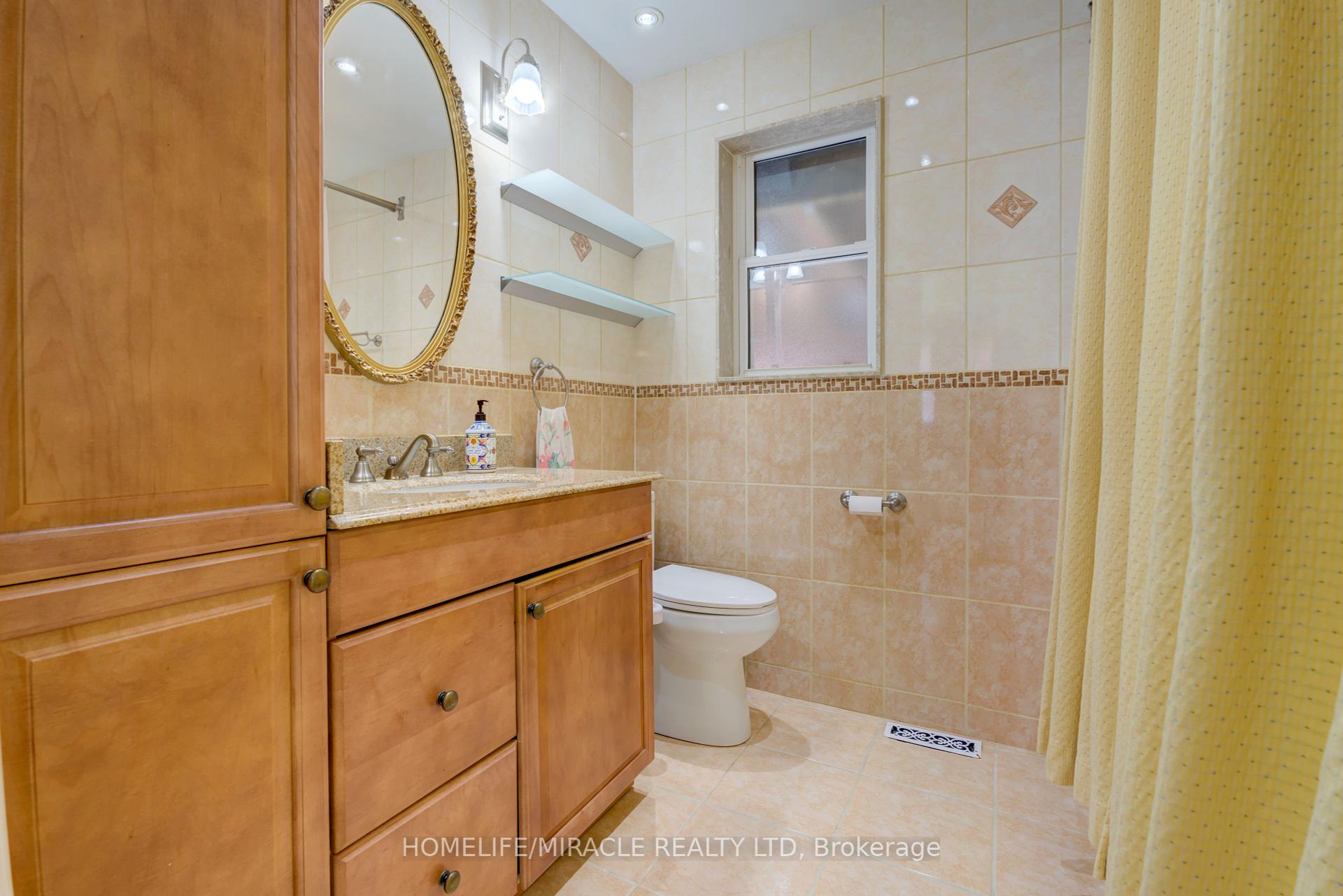 24 Ivanhoe Crt, Toronto, ON M1R3G9 | 3 Bedroom 2 Bathroom Detached House | Image 19