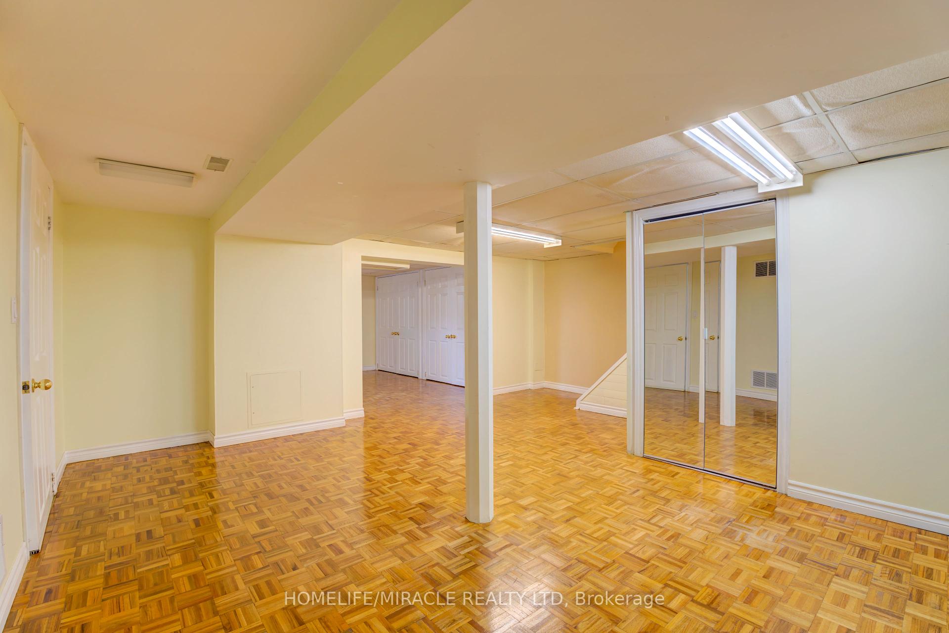 24 Ivanhoe Crt, Toronto, ON M1R3G9 | 3 Bedroom 2 Bathroom Detached House | Image 26