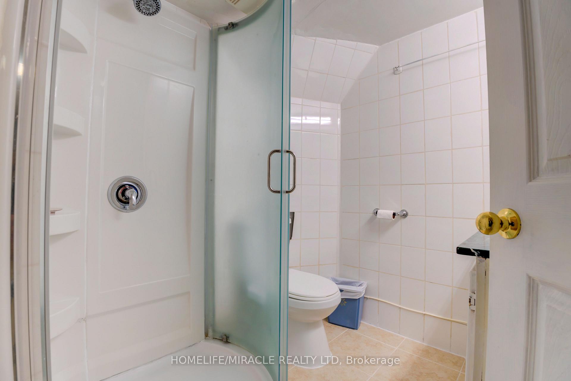 24 Ivanhoe Crt, Toronto, ON M1R3G9 | 3 Bedroom 2 Bathroom Detached House | Image 32