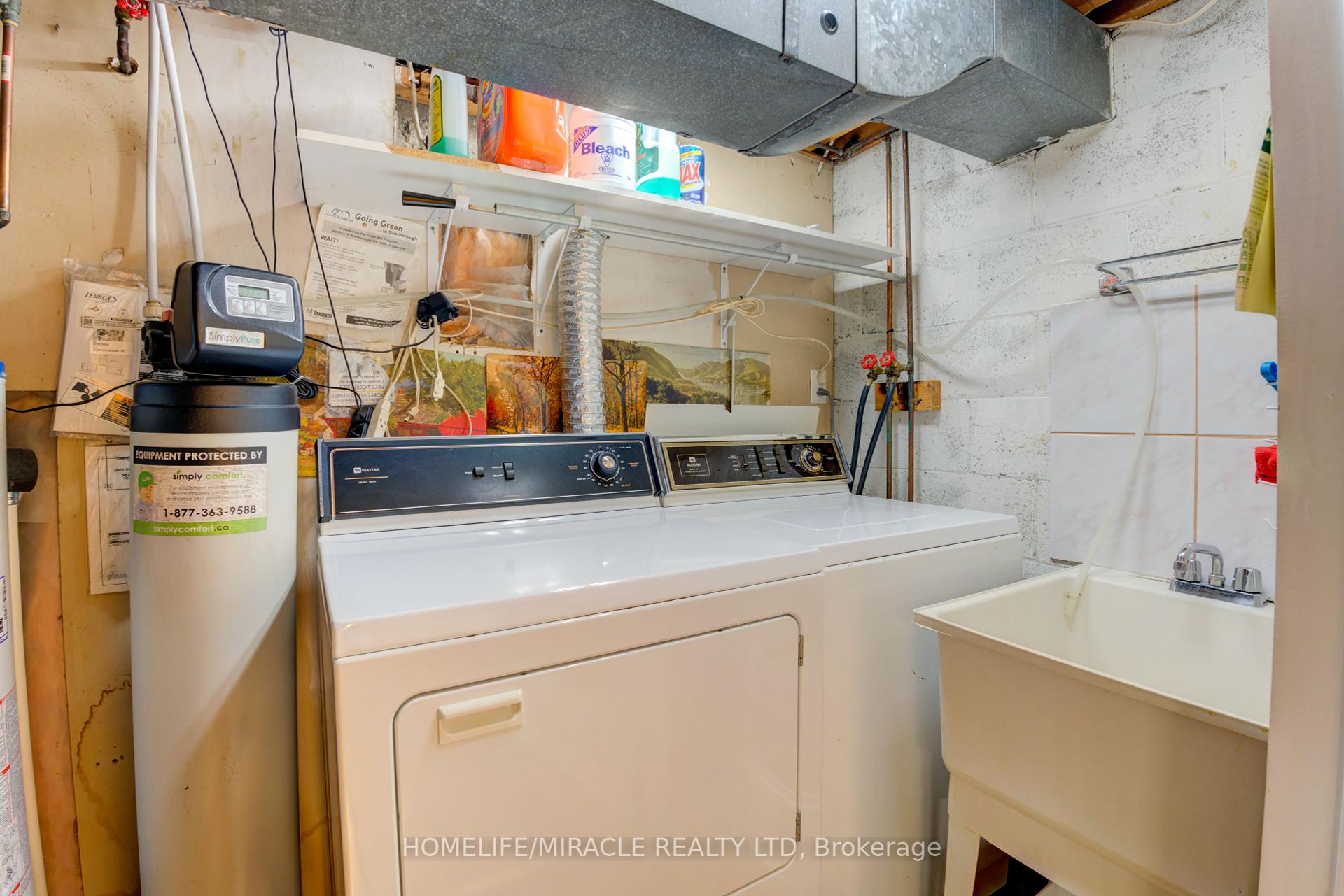 24 Ivanhoe Crt, Toronto, ON M1R3G9 | 3 Bedroom 2 Bathroom Detached House | Image 34