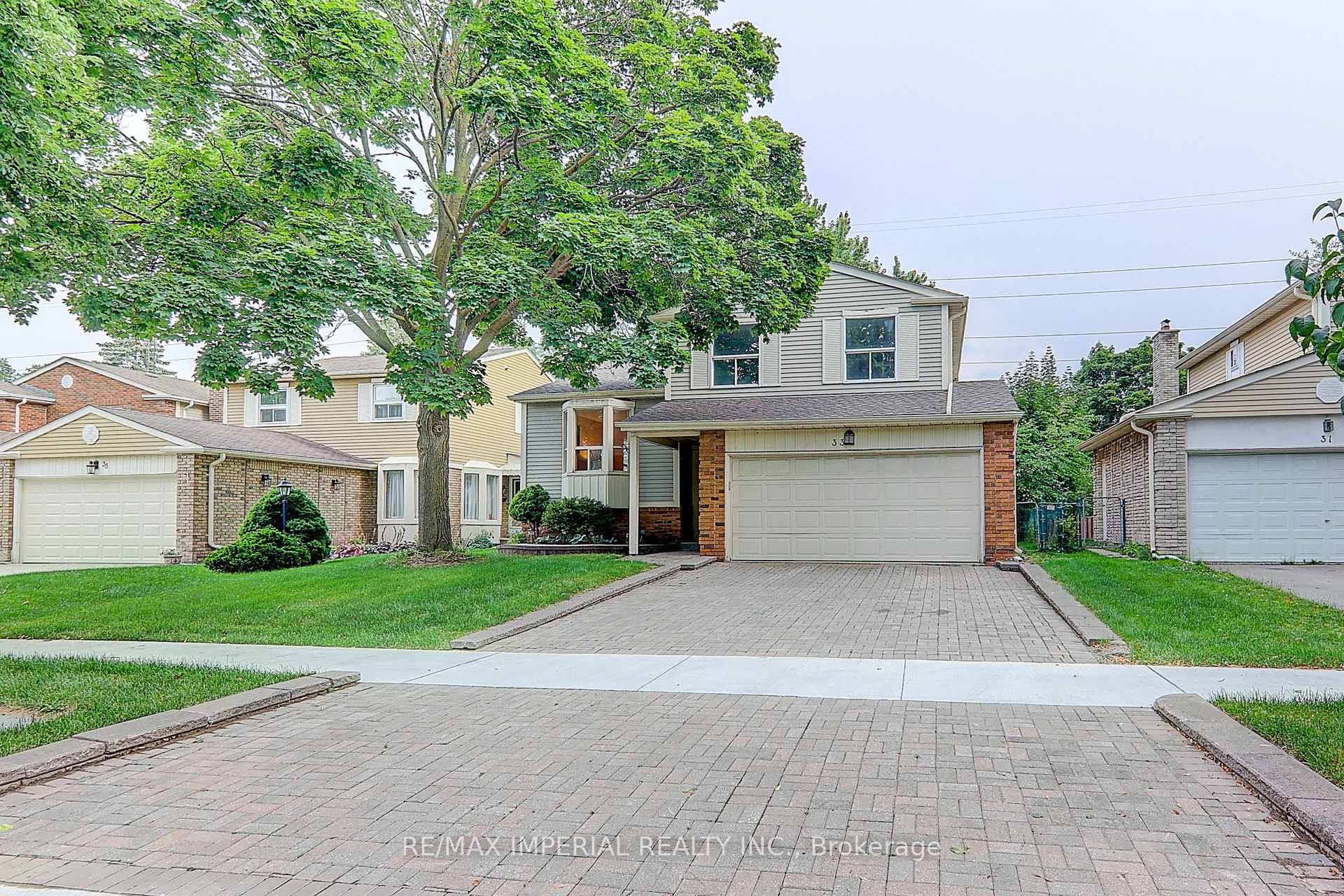 33 Longbow Sq, Toronto, ON M1W2W6 | 4 Bedroom 4 Bathroom Detached House | Image 2