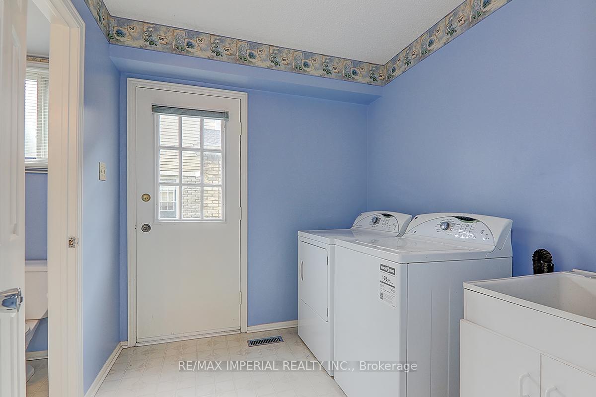 33 Longbow Sq, Toronto, ON M1W2W6 | 4 Bedroom 4 Bathroom Detached House | Image 21