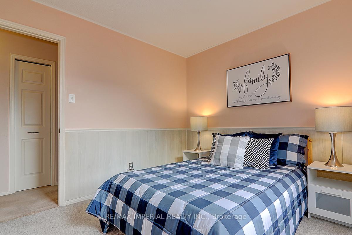 33 Longbow Sq, Toronto, ON M1W2W6 | 4 Bedroom 4 Bathroom Detached House | Image 27