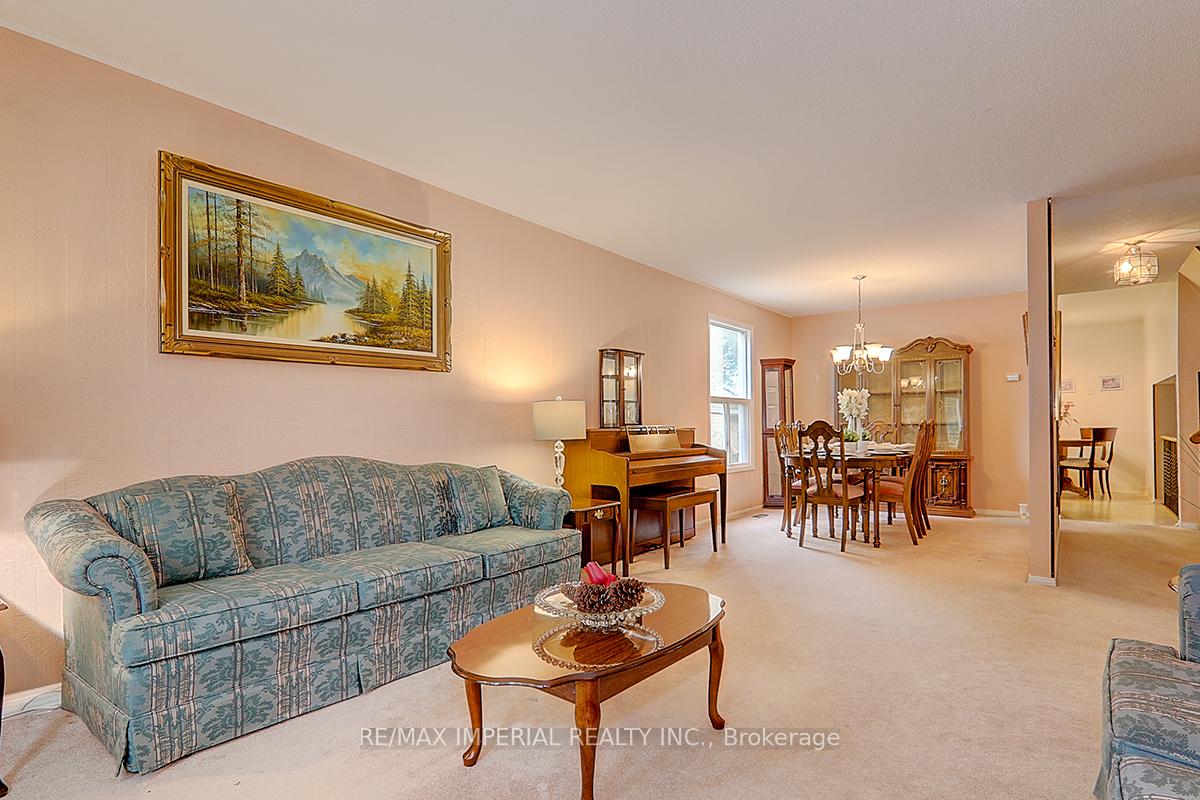 33 Longbow Sq, Toronto, ON M1W2W6 | 4 Bedroom 4 Bathroom Detached House | Image 7