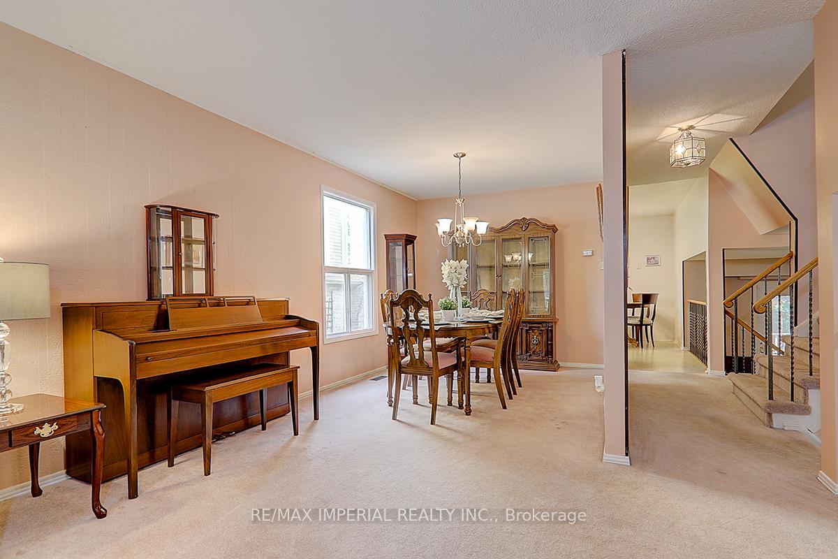 33 Longbow Sq, Toronto, ON M1W2W6 | 4 Bedroom 4 Bathroom Detached House | Image 9