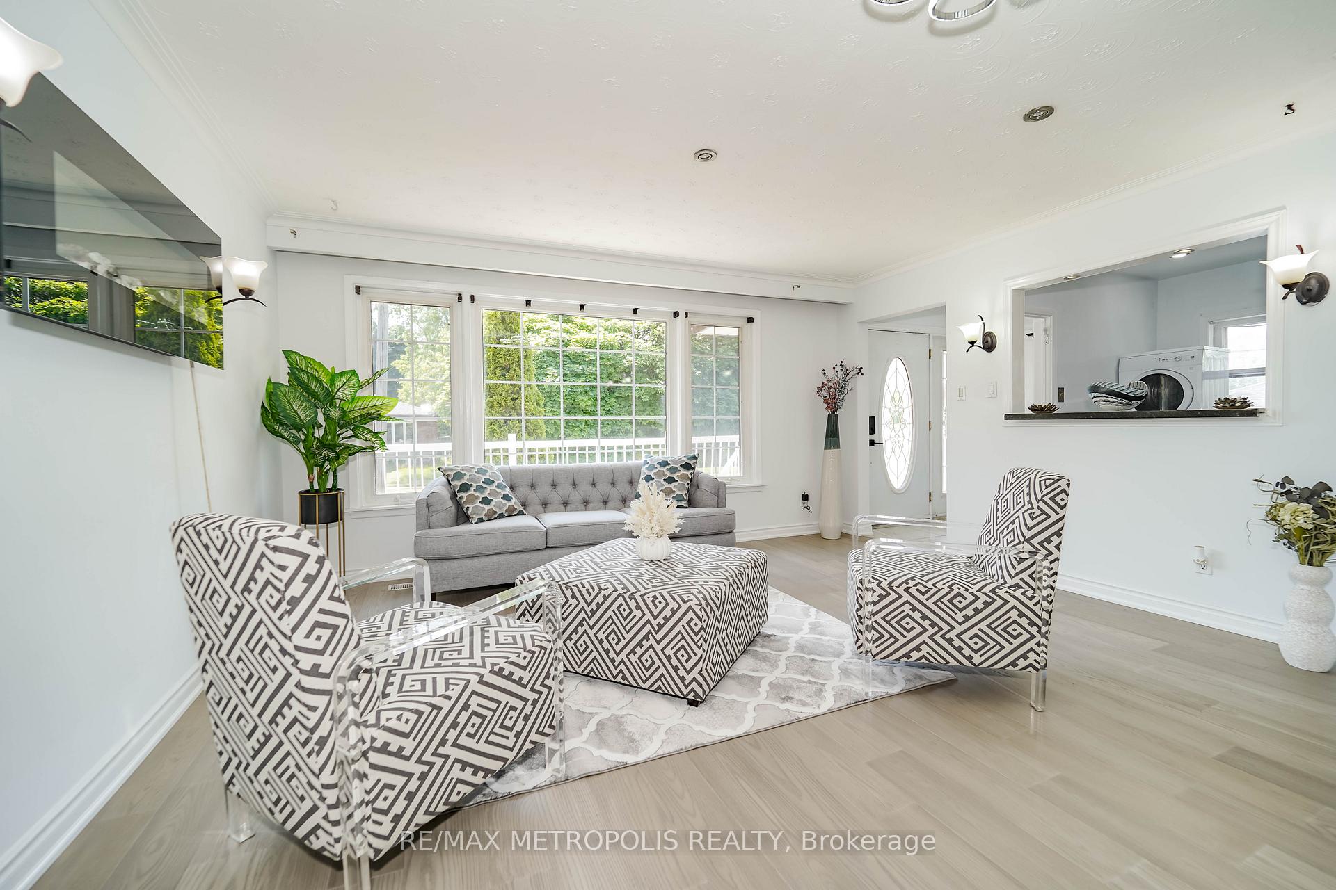 59 Grassington Cres, Toronto, ON M1G1X4 | 3 Bedroom 3 Bathroom Detached House | Image 12