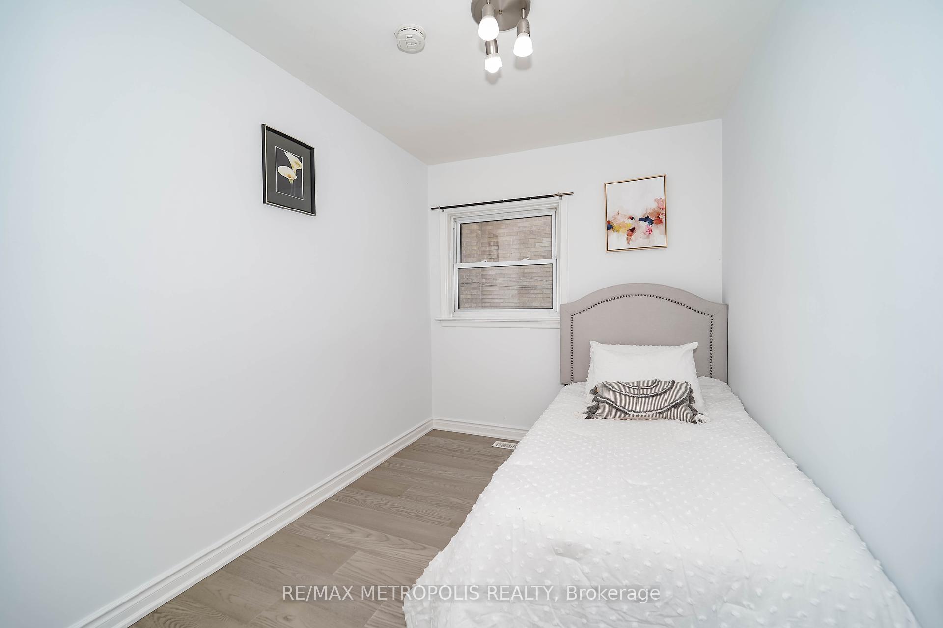 59 Grassington Cres, Toronto, ON M1G1X4 | 3 Bedroom 3 Bathroom Detached House | Image 17