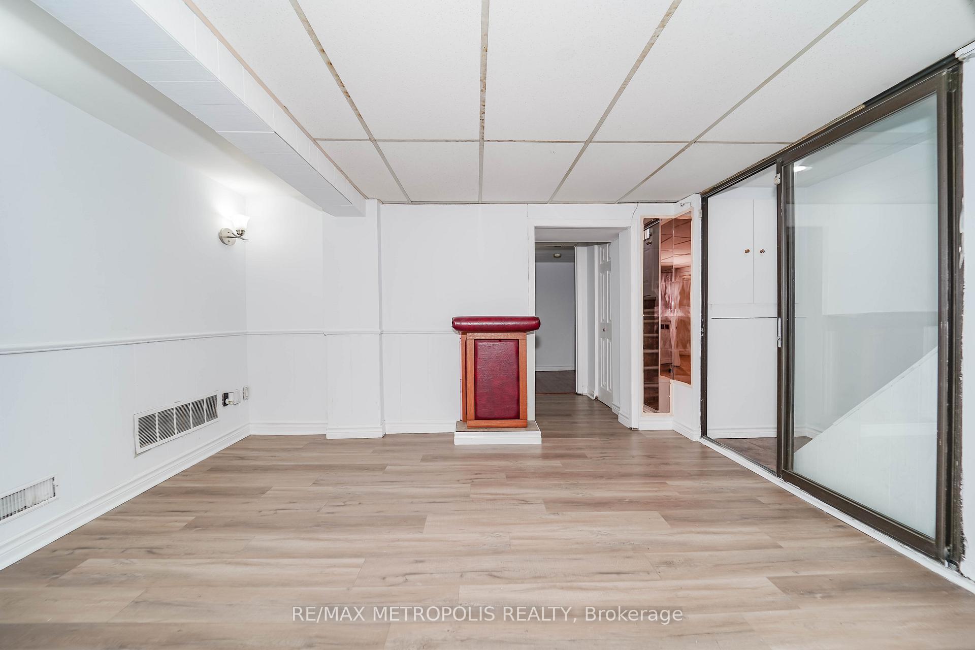 59 Grassington Cres, Toronto, ON M1G1X4 | 3 Bedroom 3 Bathroom Detached House | Image 30