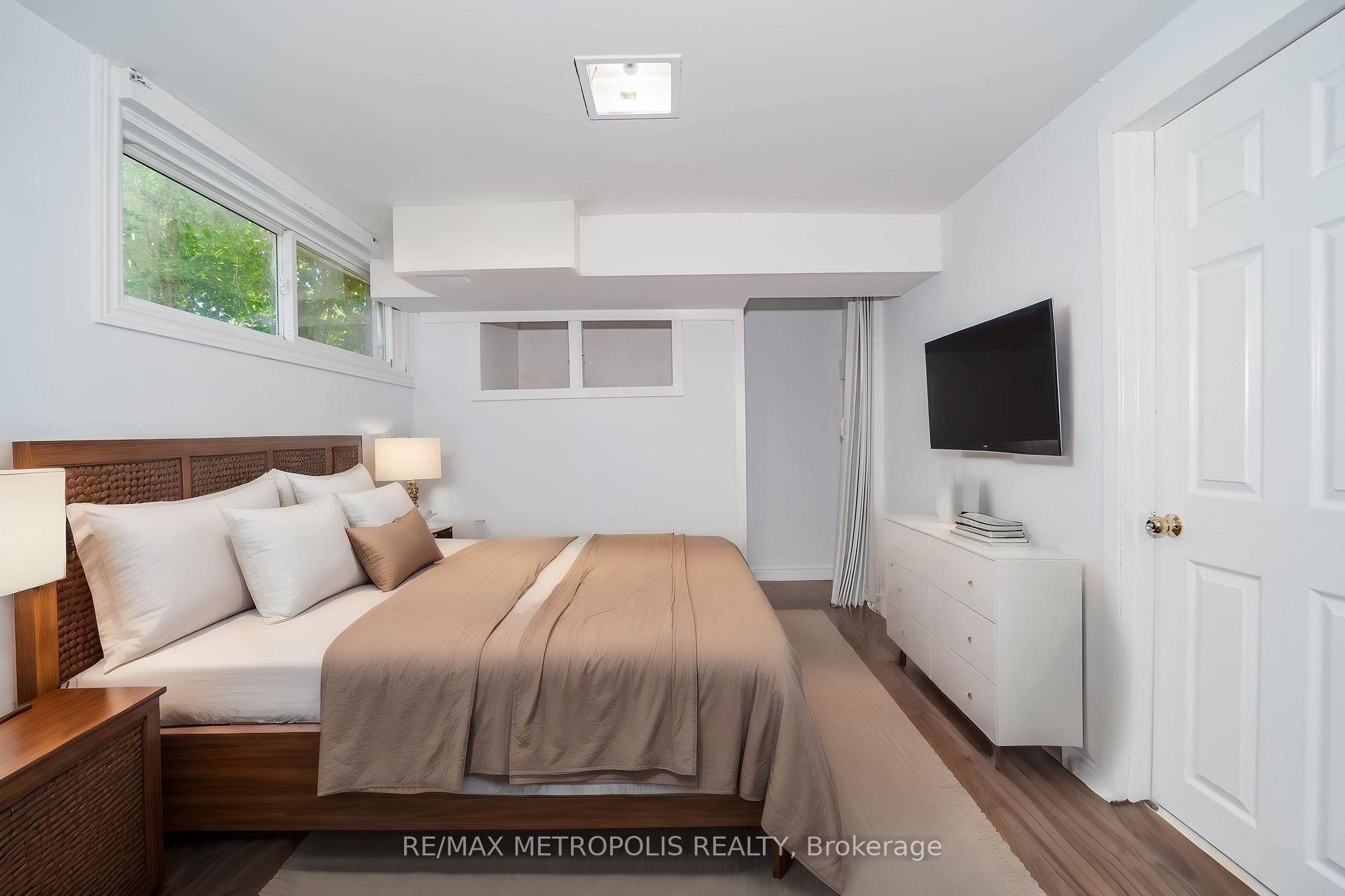 59 Grassington Cres, Toronto, ON M1G1X4 | 3 Bedroom 3 Bathroom Detached House | Image 34