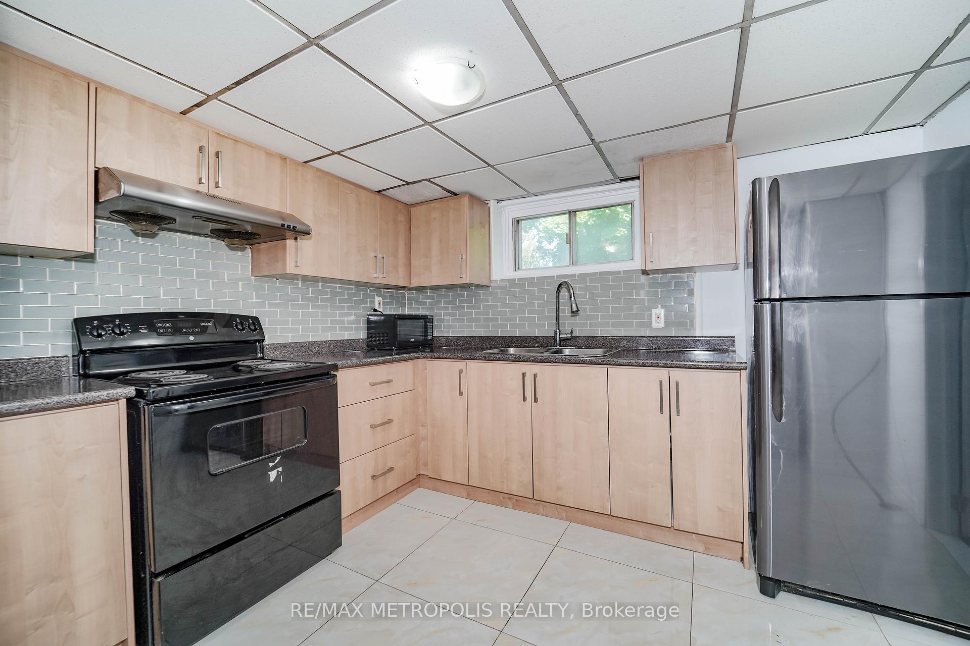 59 Grassington Cres, Toronto, ON M1G1X4 | 3 Bedroom 3 Bathroom Detached House | Image 35