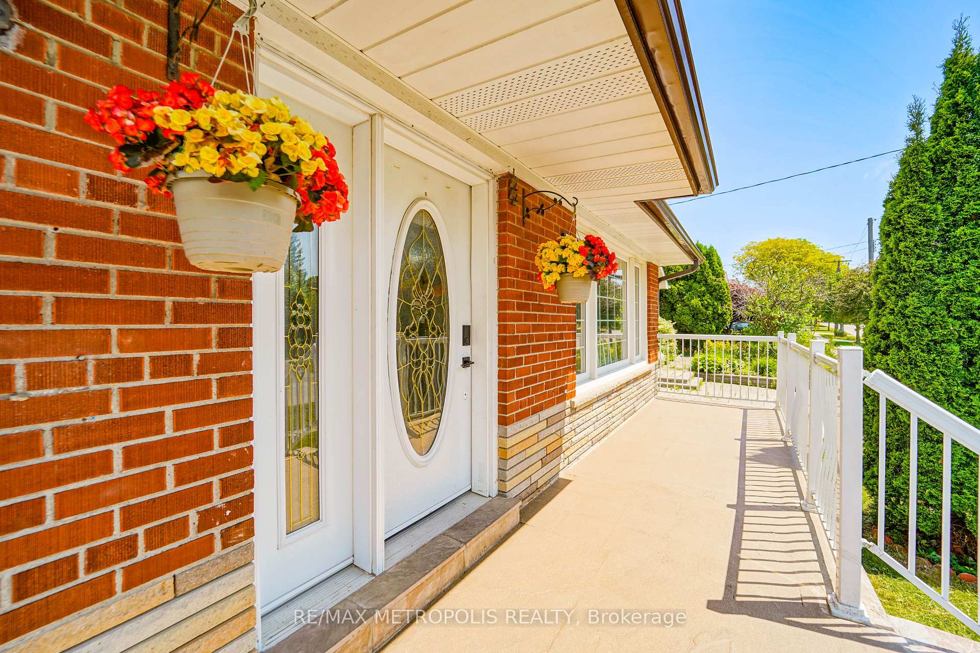 59 Grassington Cres, Toronto, ON M1G1X4 | 3 Bedroom 3 Bathroom Detached House | Image 8