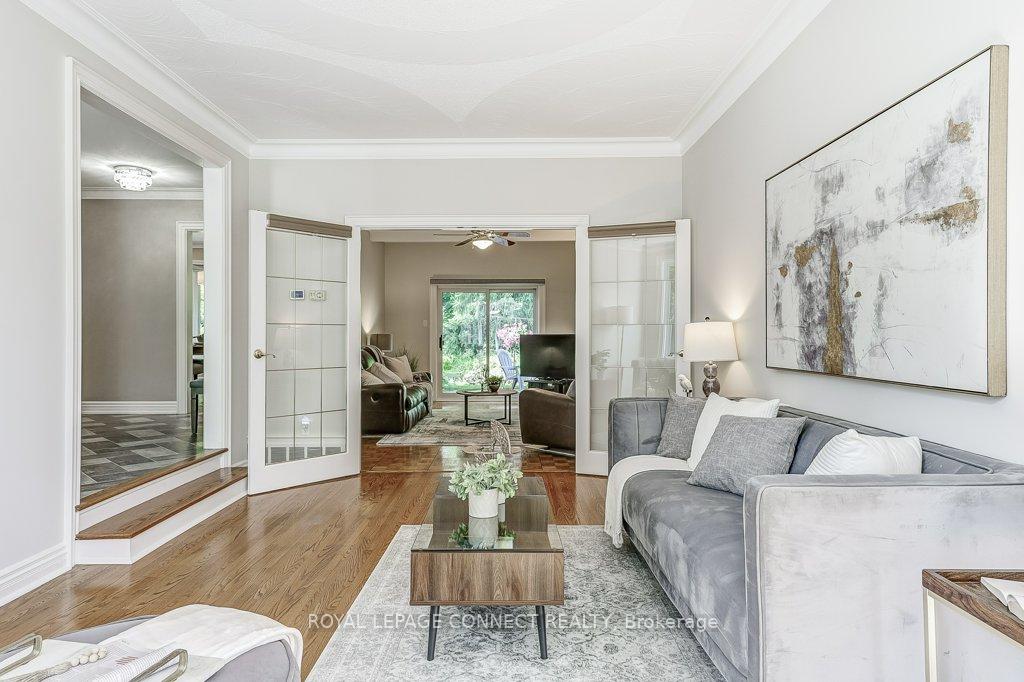 42 Holmcrest Tr, Toronto, ON M1C1V5 | 4 Bedroom 4 Bathroom Detached House | Image 13