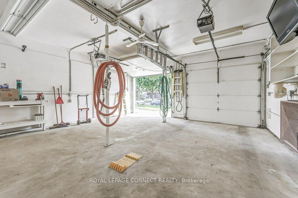 42 Holmcrest Tr, Toronto, ON M1C1V5 | 4 Bedroom 4 Bathroom Detached House | Image 18