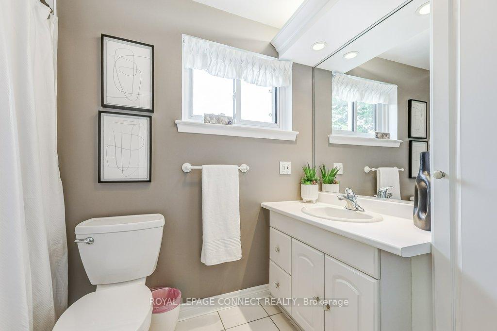 42 Holmcrest Tr, Toronto, ON M1C1V5 | 4 Bedroom 4 Bathroom Detached House | Image 21