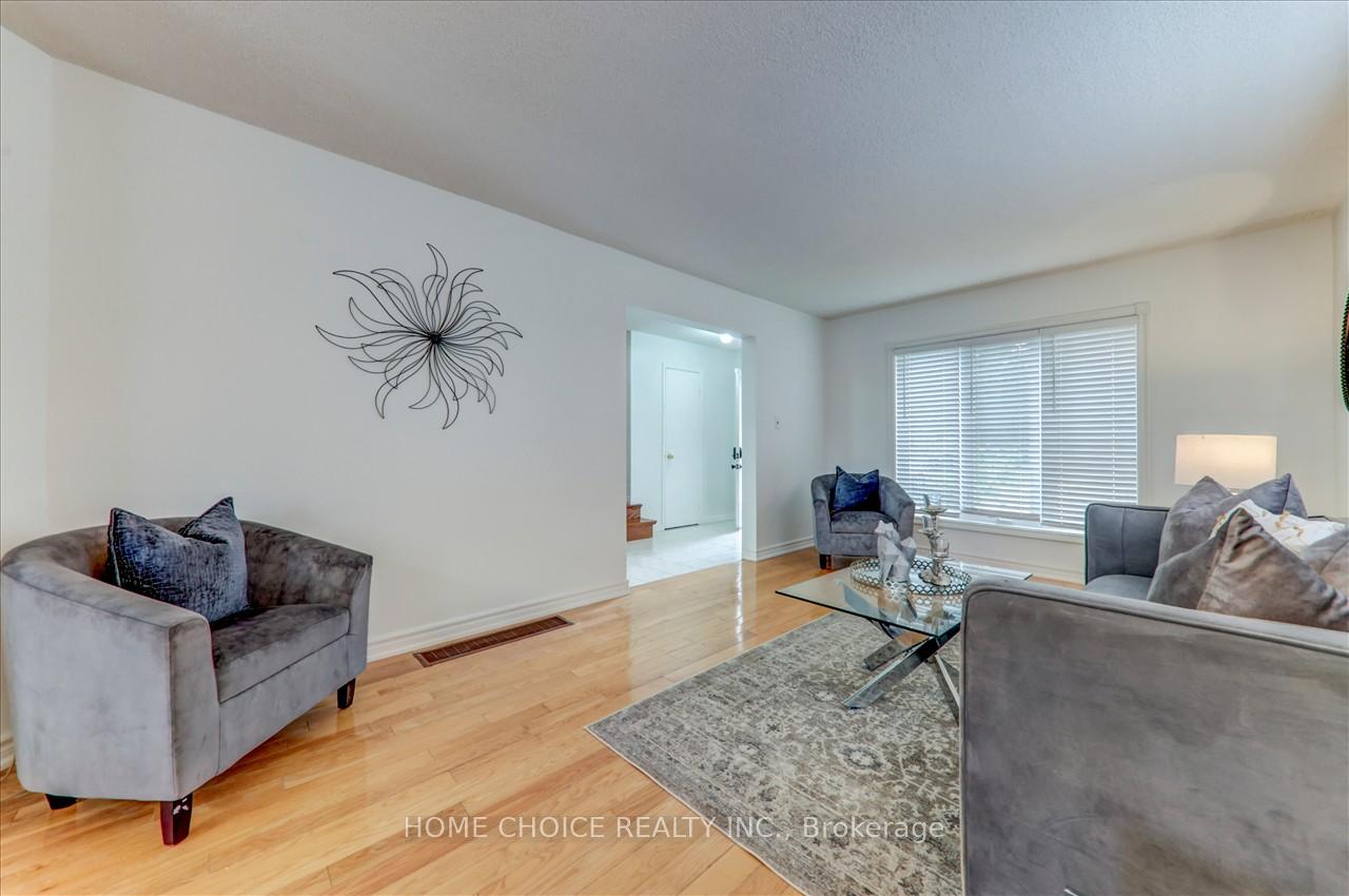 105 Empringham Dr, Toronto, ON M1B4A6 | 3 Bedroom 3 Bathroom Detached House | Image 11