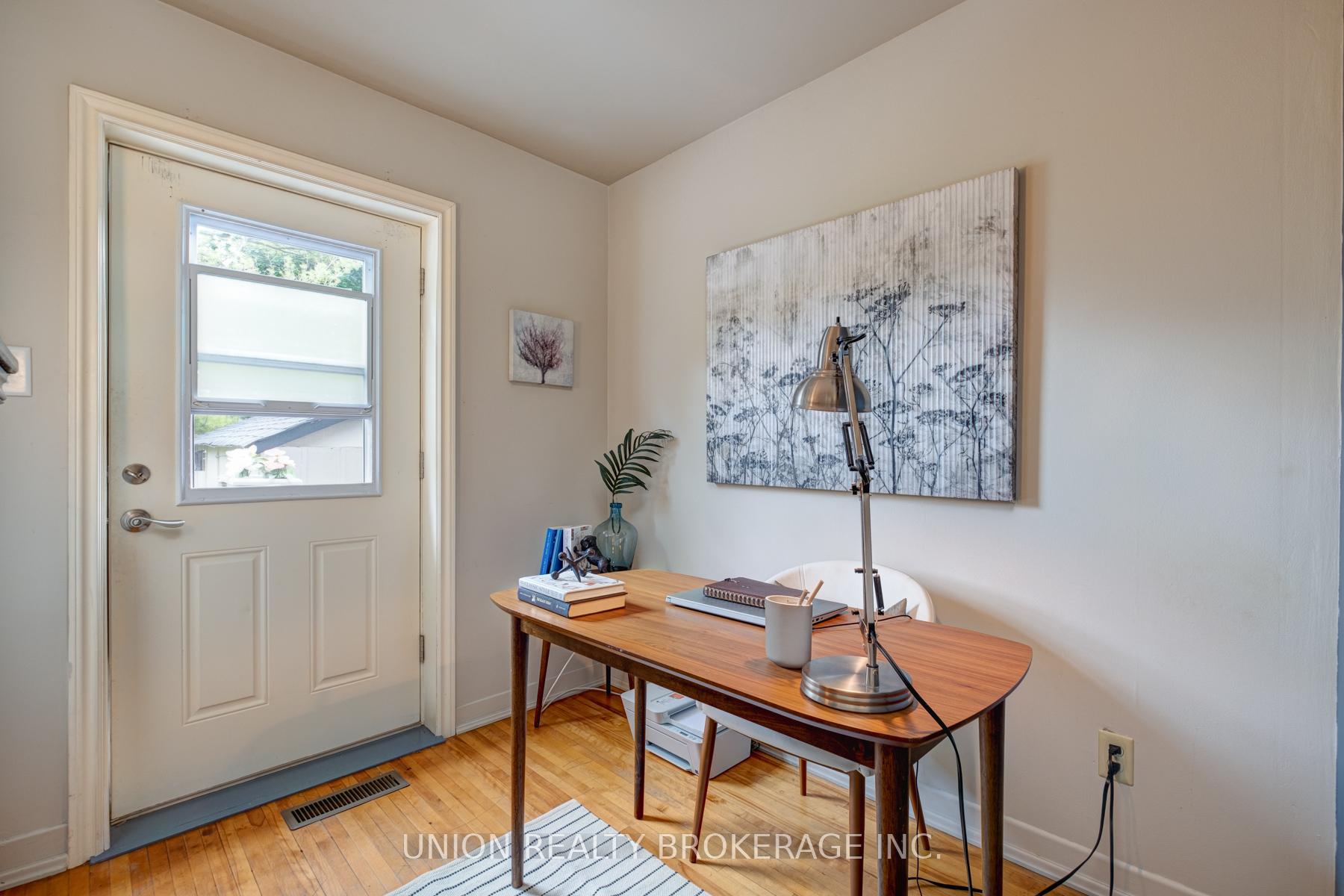 49 Red Deer Ave, Toronto, ON M1N2Z2 | 2 Bedroom 1 Bathroom Detached House | Image 13