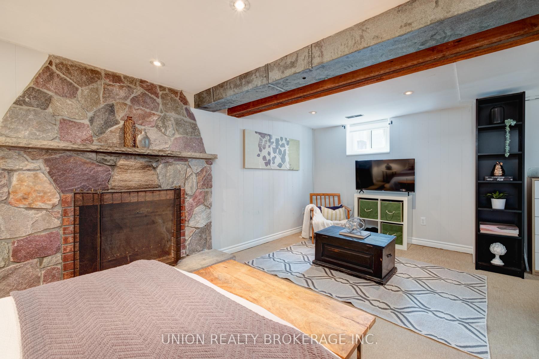 49 Red Deer Ave, Toronto, ON M1N2Z2 | 2 Bedroom 1 Bathroom Detached House | Image 15