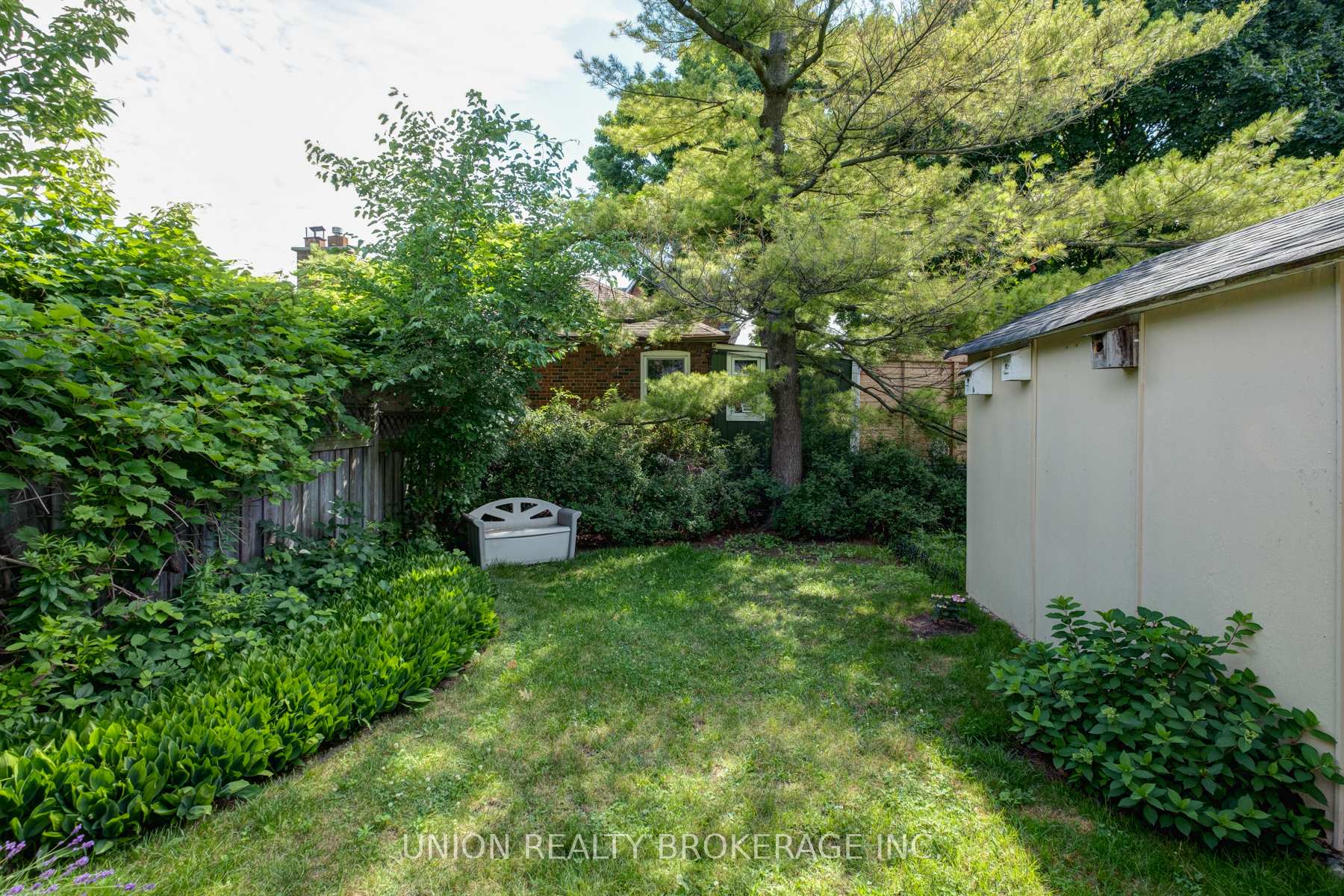 49 Red Deer Ave, Toronto, ON M1N2Z2 | 2 Bedroom 1 Bathroom Detached House | Image 18