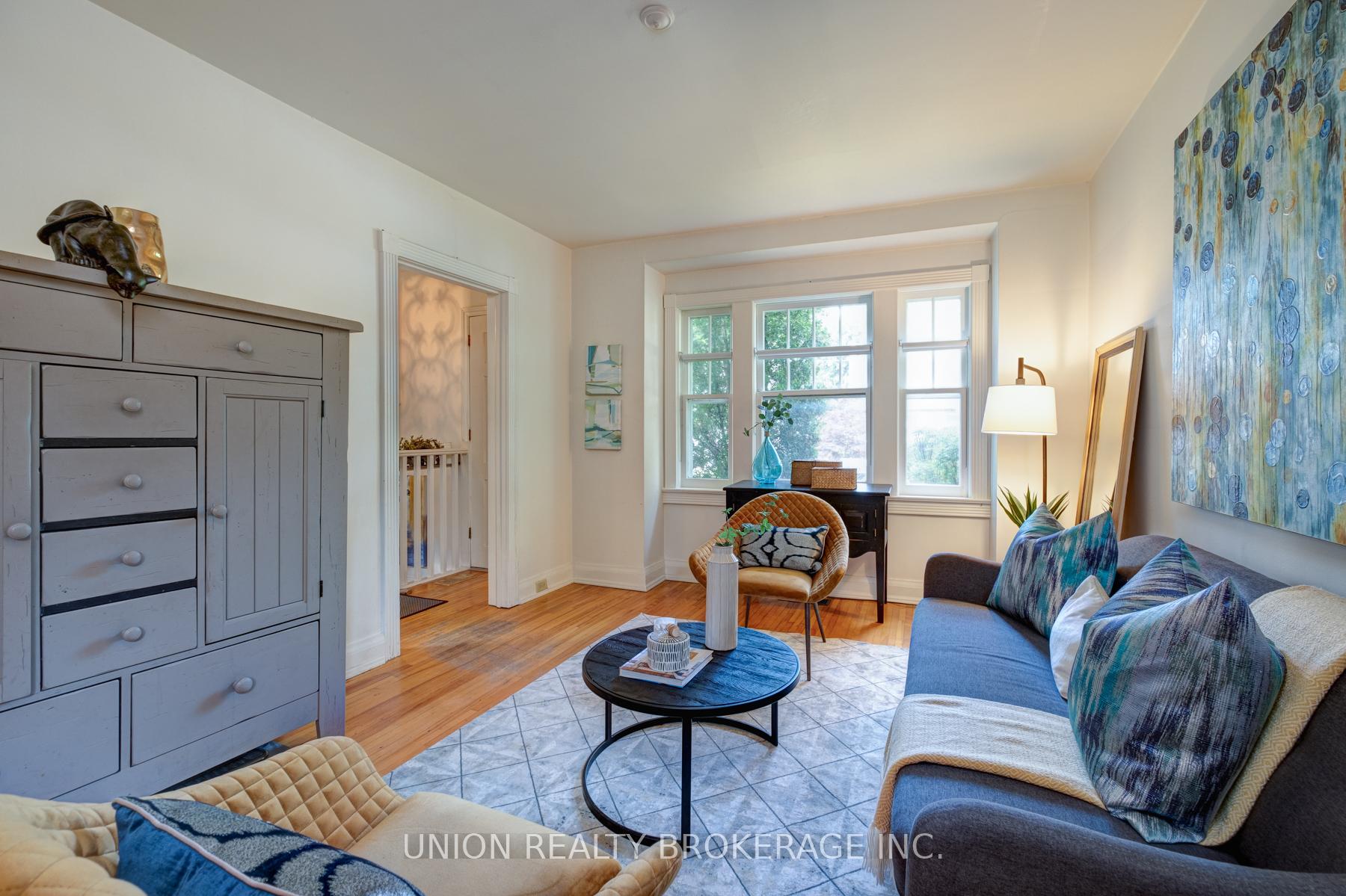 49 Red Deer Ave, Toronto, ON M1N2Z2 | 2 Bedroom 1 Bathroom Detached House | Image 6