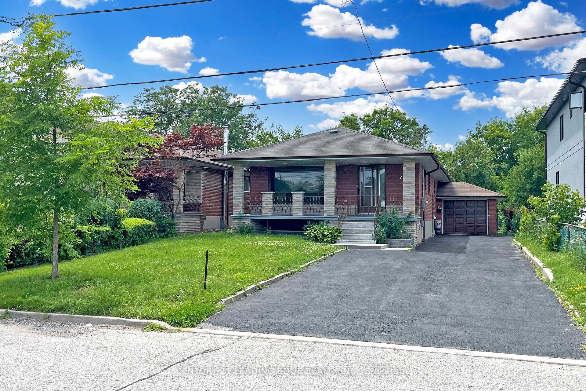 76 Gooderham Dr, Toronto, ON M1R3G7 | 3 Bedroom 2 Bathroom Detached House | Image 1