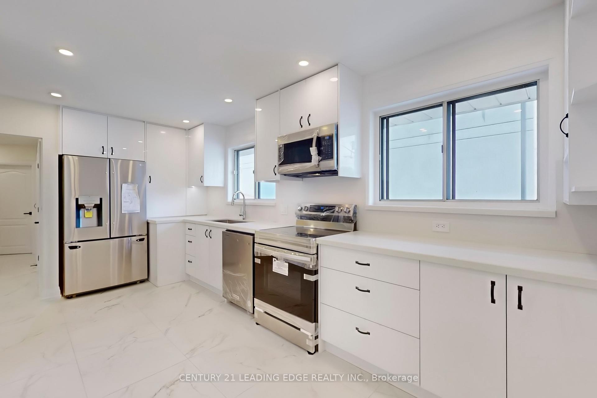 76 Gooderham Dr, Toronto, ON M1R3G7 | 3 Bedroom 2 Bathroom Detached House | Image 11