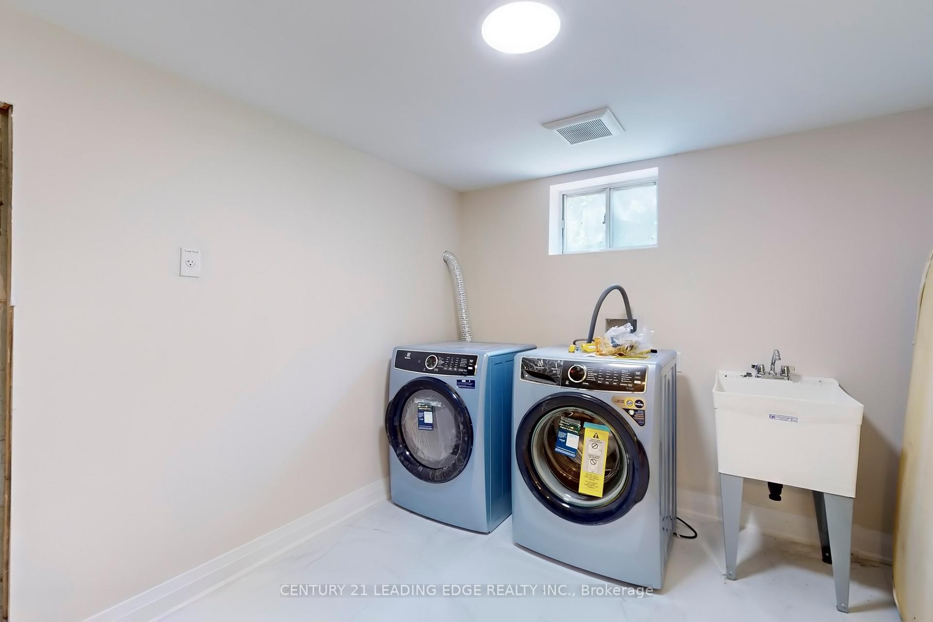 76 Gooderham Dr, Toronto, ON M1R3G7 | 3 Bedroom 2 Bathroom Detached House | Image 32