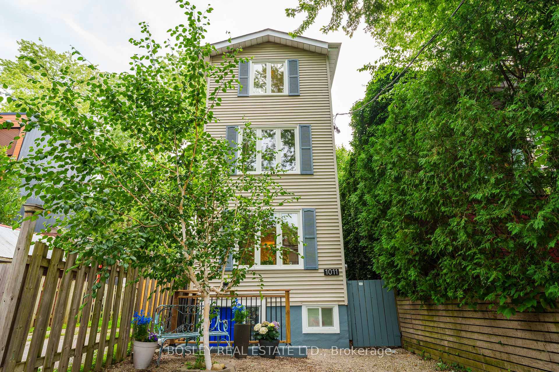 1011 Craven Rd, Toronto, ON M4J4V7 | 3 Bedroom 3 Bathroom Detached House | Image 1