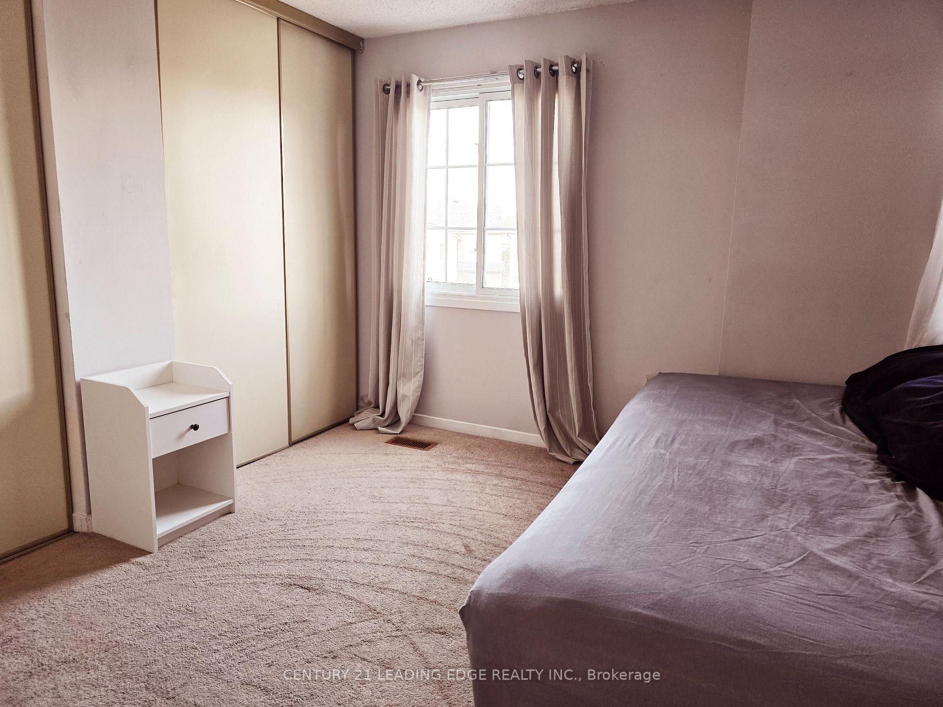 7 Whispering Willow Ptwy, Toronto, ON M1B4A8 | 3 Bedroom 2 Bathroom Detached House | Image 18