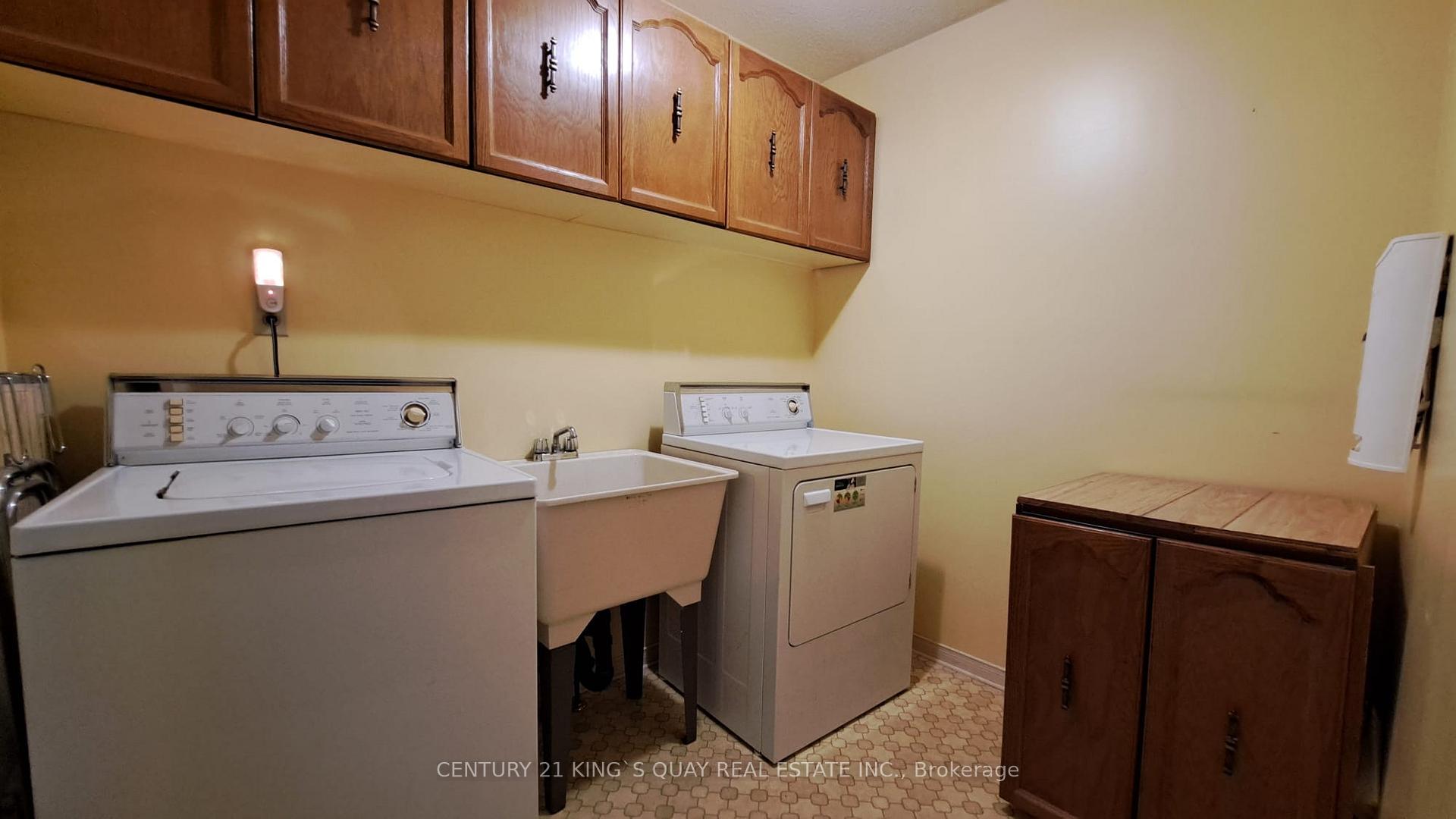 79 Elmfield Cres, Toronto, ON M1V2Y5 | 4 Bedroom 3 Bathroom Detached House | Image 15