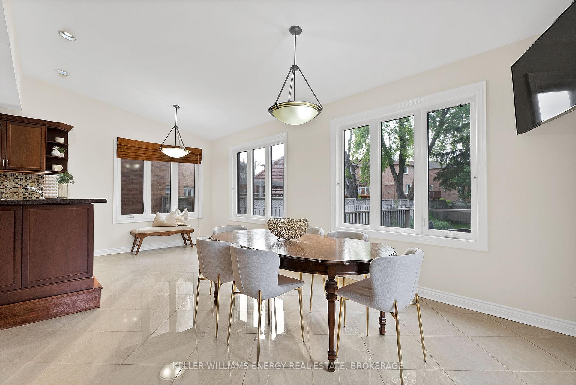 36 Evenwood Ave, Toronto, ON M1C4T8 | 4 Bedroom 5 Bathroom Detached House | Image 12
