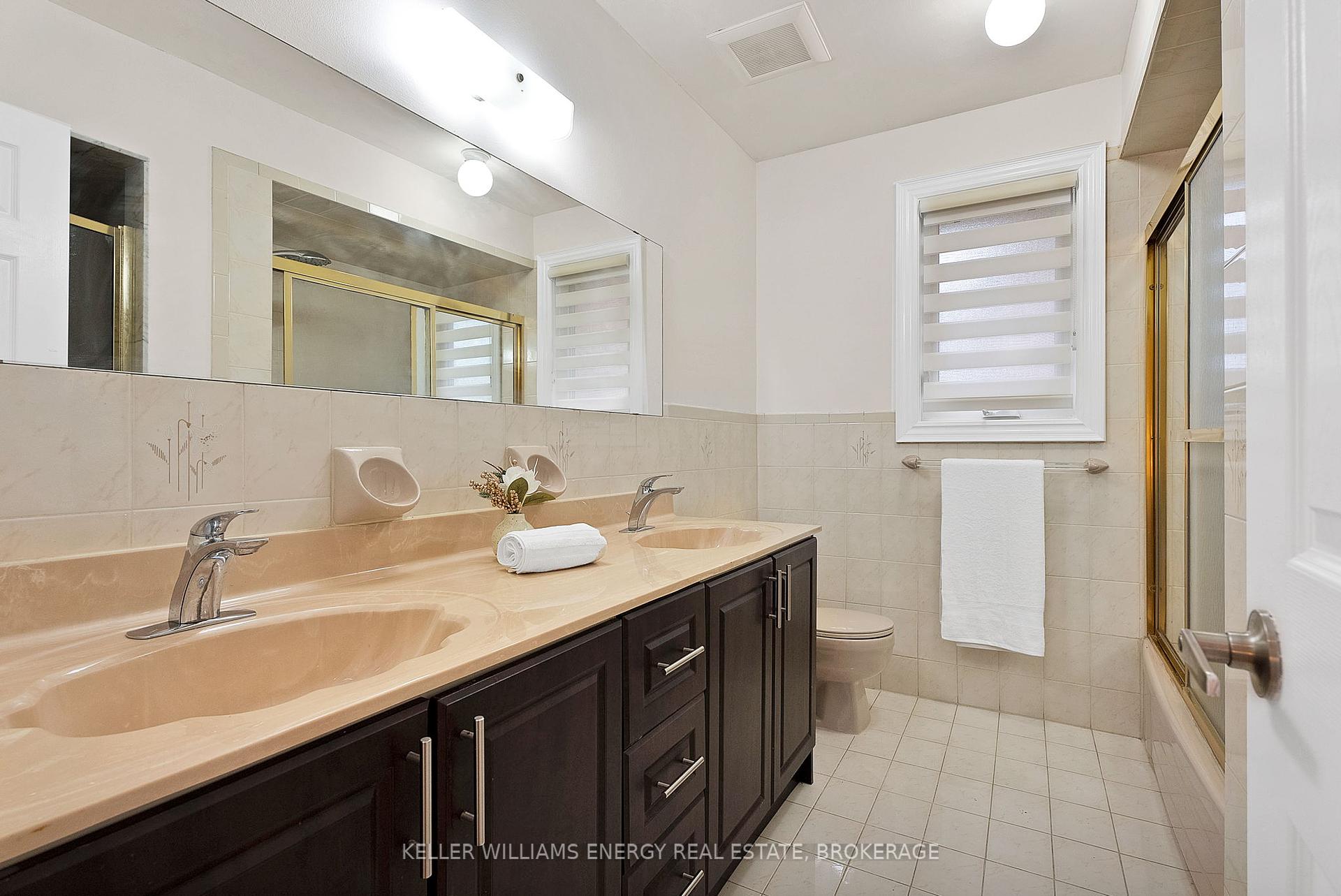 36 Evenwood Ave, Toronto, ON M1C4T8 | 4 Bedroom 5 Bathroom Detached House | Image 24