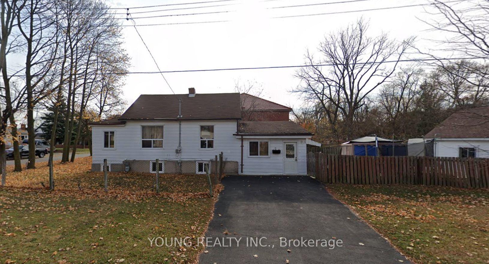 2 Westcroft Dr, Toronto, ON M1E3A3 | 3 Bedroom 2 Bathroom Detached House | Image 3