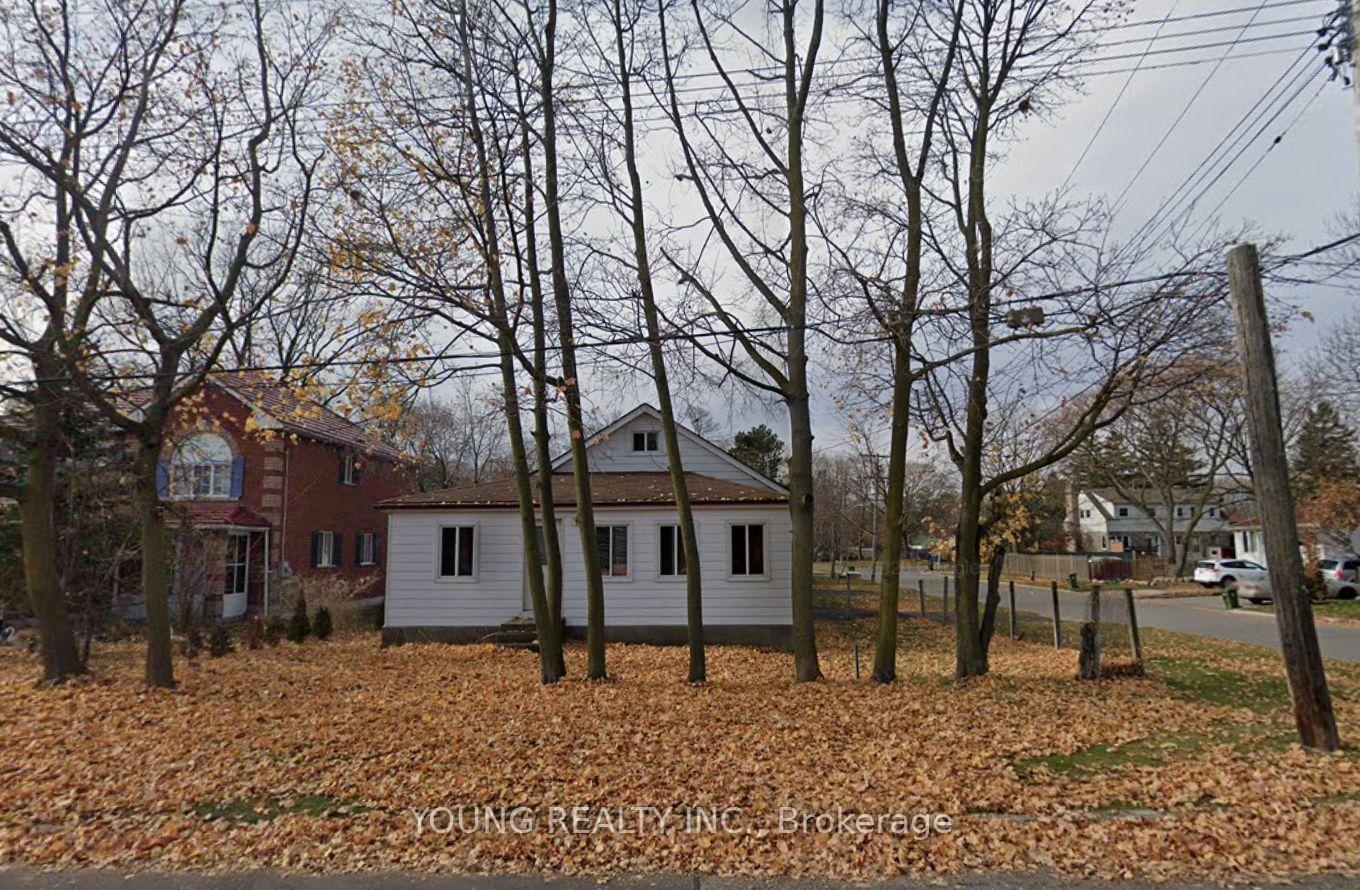 2 Westcroft Dr, Toronto, ON M1E3A3 | 3 Bedroom 2 Bathroom Detached House | Image 4