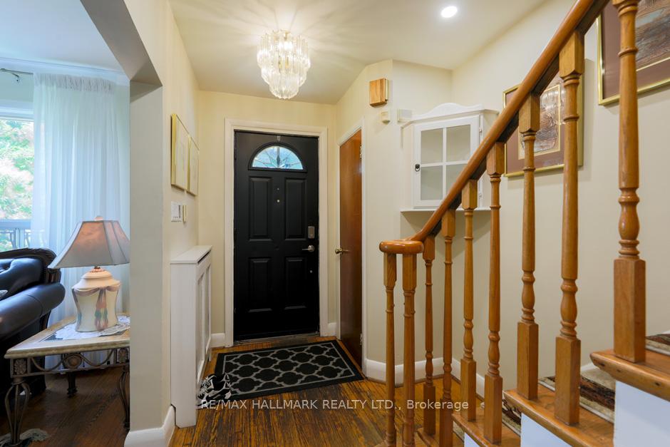 77 Mcintosh St, Toronto, ON M1N3Y6 | 3 Bedroom 2 Bathroom Detached House | Image 2