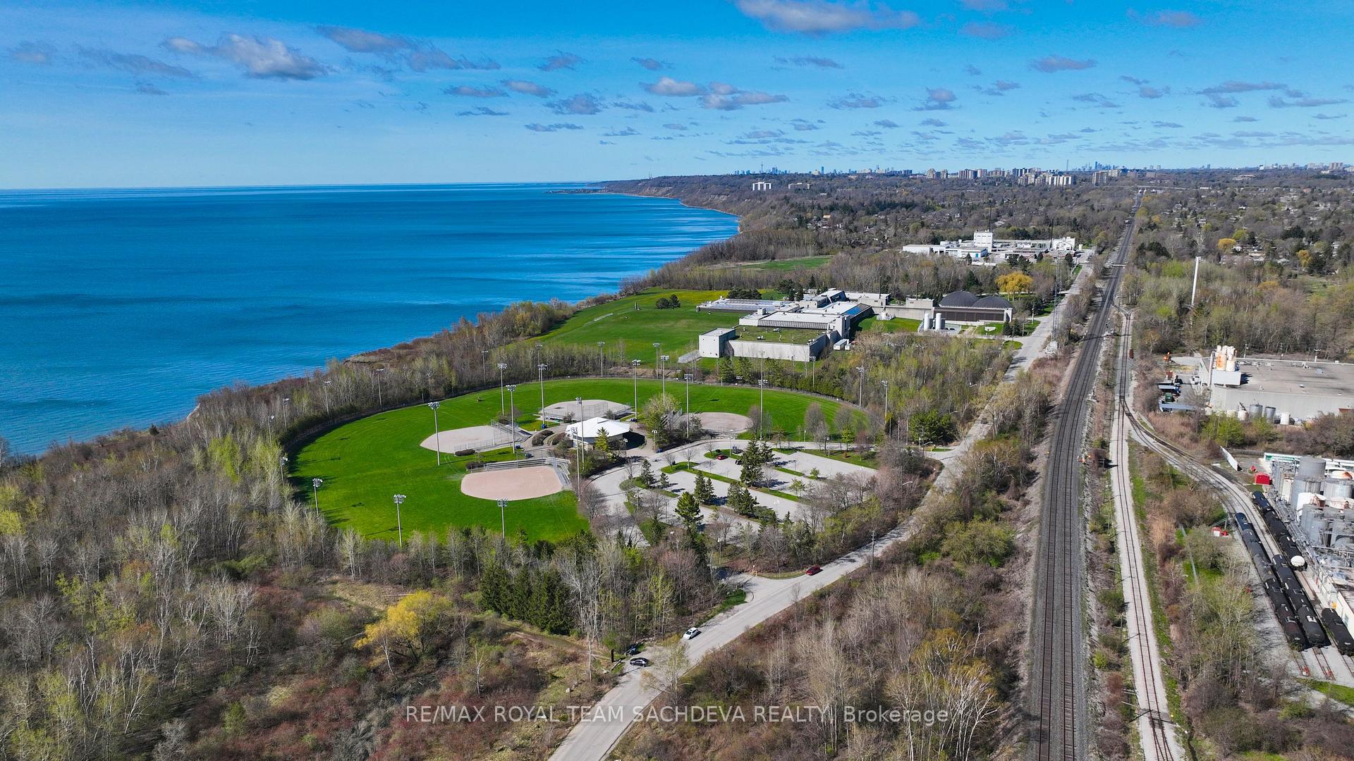 224 Beechgrove Dr, Toronto, ON M1E3Z5 | 4 Bedroom 2 Bathroom Detached House | Image 32