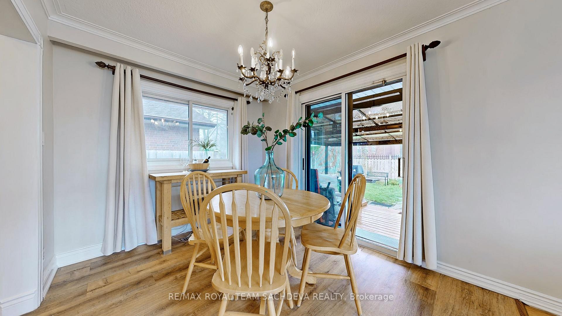 224 Beechgrove Dr, Toronto, ON M1E3Z5 | 4 Bedroom 2 Bathroom Detached House | Image 8