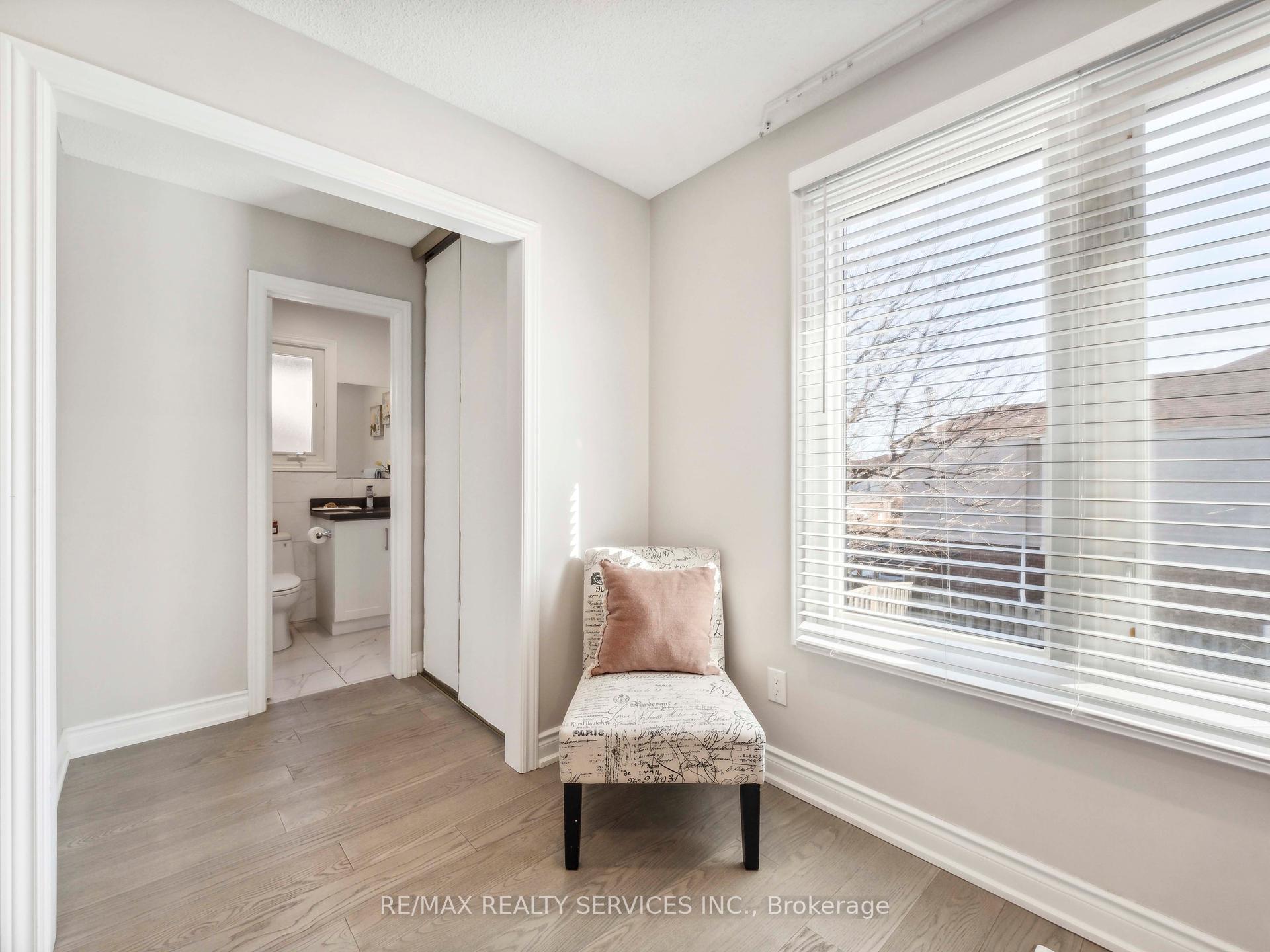 5 New Forest Sq, Toronto, ON M1V2Z6 | 4 Bedroom 3 Bathroom Detached House | Image 13