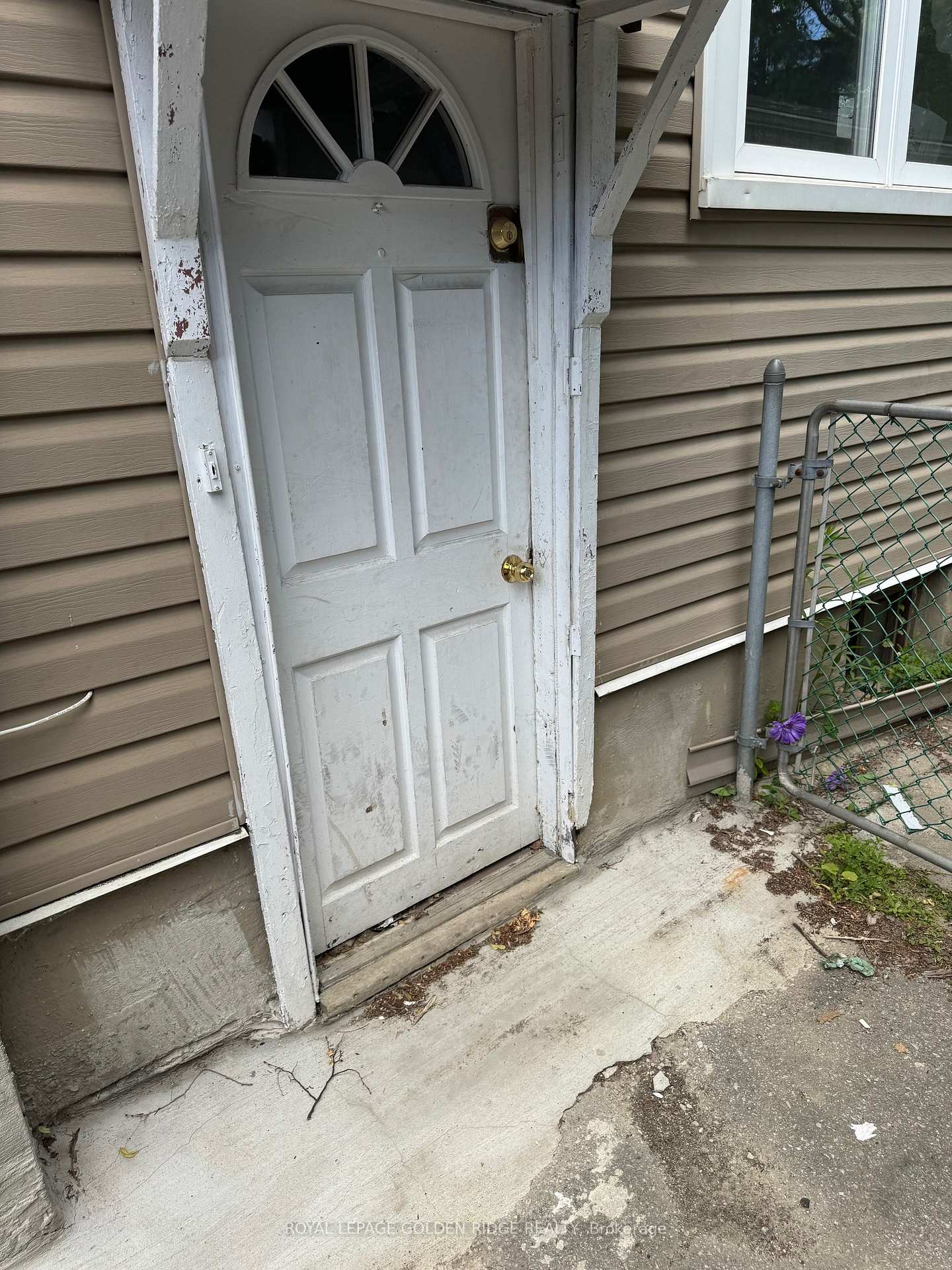 159 Eastwood Ave, Toronto, ON M1N3H5 | 3 Bedroom 3 Bathroom Detached House | Image 8