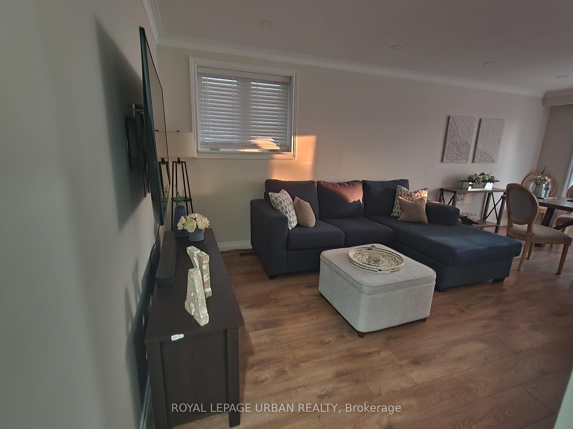 21 White Abbey Park, Toronto, ON M1R4R3 | 3 Bedroom 2 Bathroom Detached House | Image 15