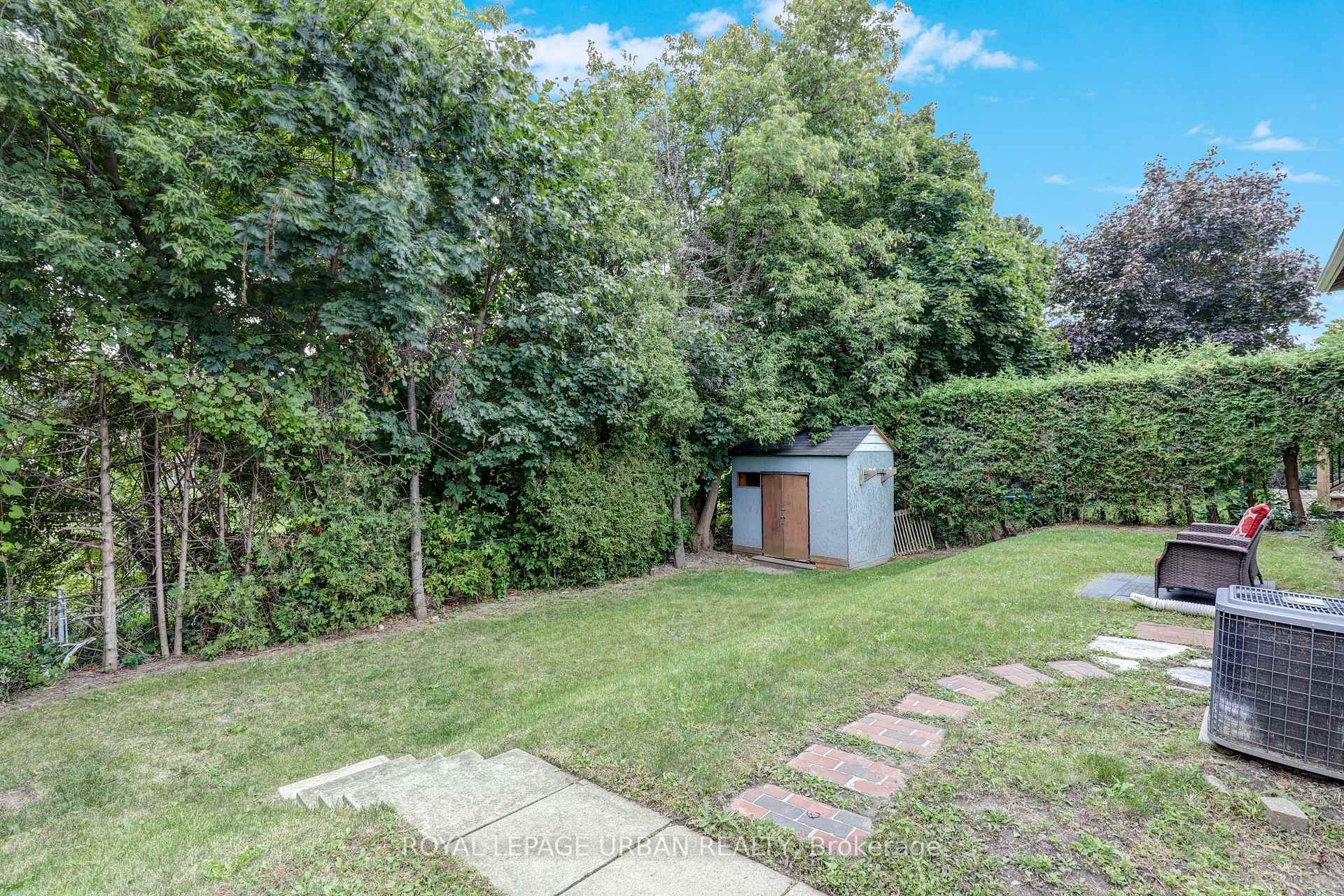 21 White Abbey Park, Toronto, ON M1R4R3 | 3 Bedroom 2 Bathroom Detached House | Image 3