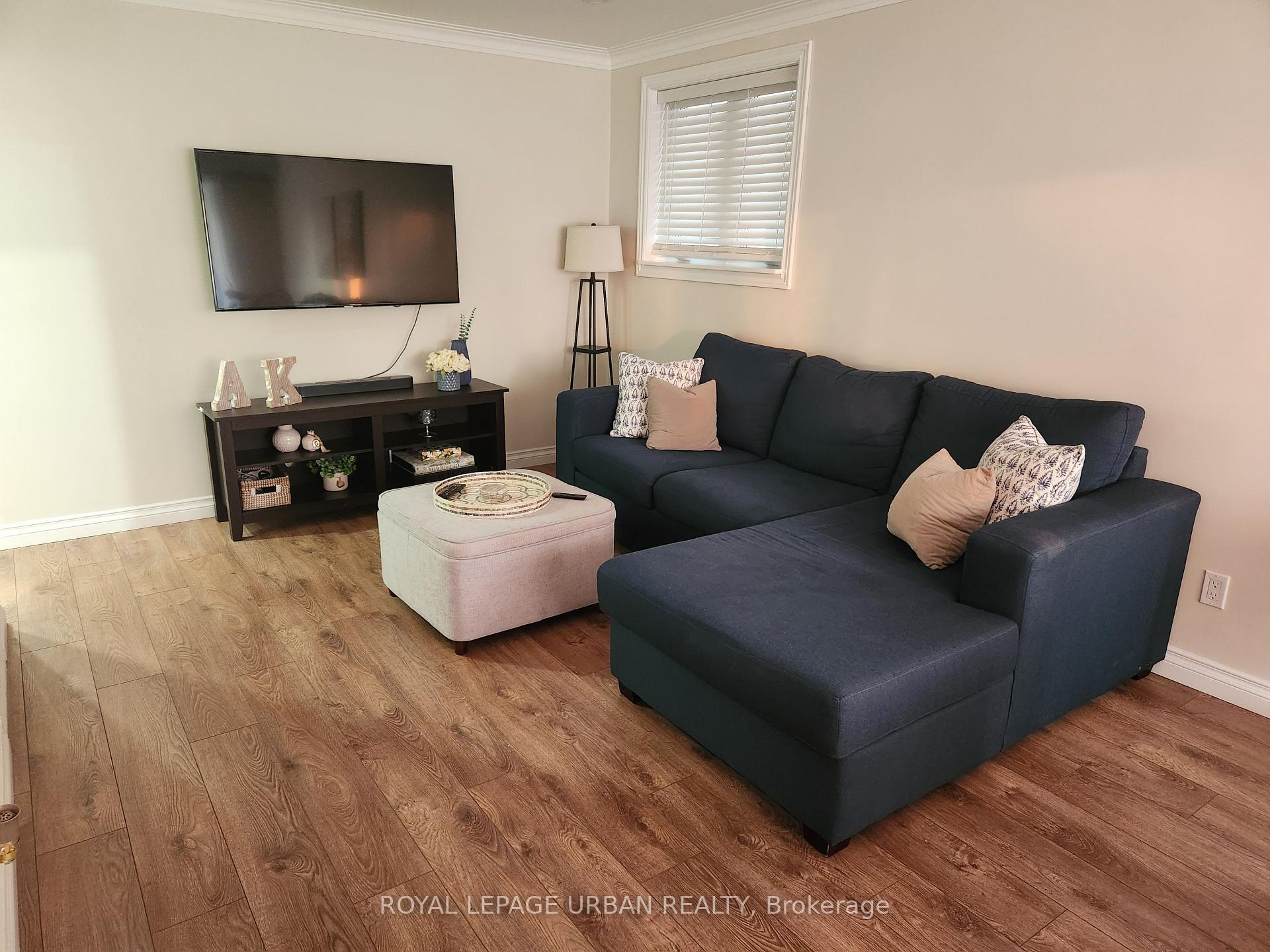 21 White Abbey Park, Toronto, ON M1R4R3 | 3 Bedroom 2 Bathroom Detached House | Image 6