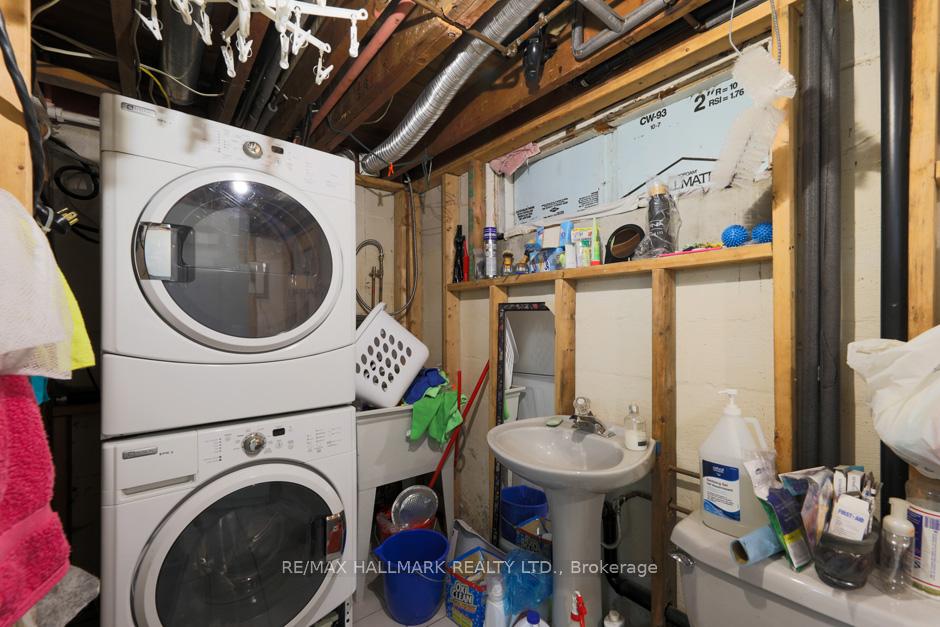 256 Tower Dr, Toronto, ON M1R3R1 | 3 Bedroom 2 Bathroom Detached House | Image 11