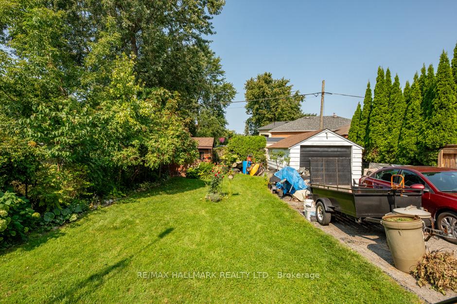 256 Tower Dr, Toronto, ON M1R3R1 | 3 Bedroom 2 Bathroom Detached House | Image 13